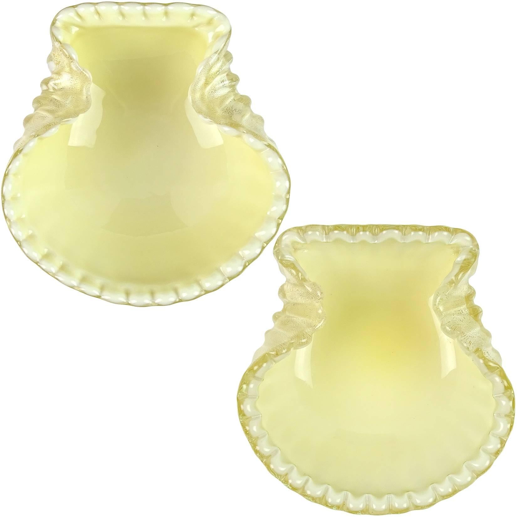 Seguso Murano Creamy Yellow Gold Flecks Italian Art Glass Seashell Bowls