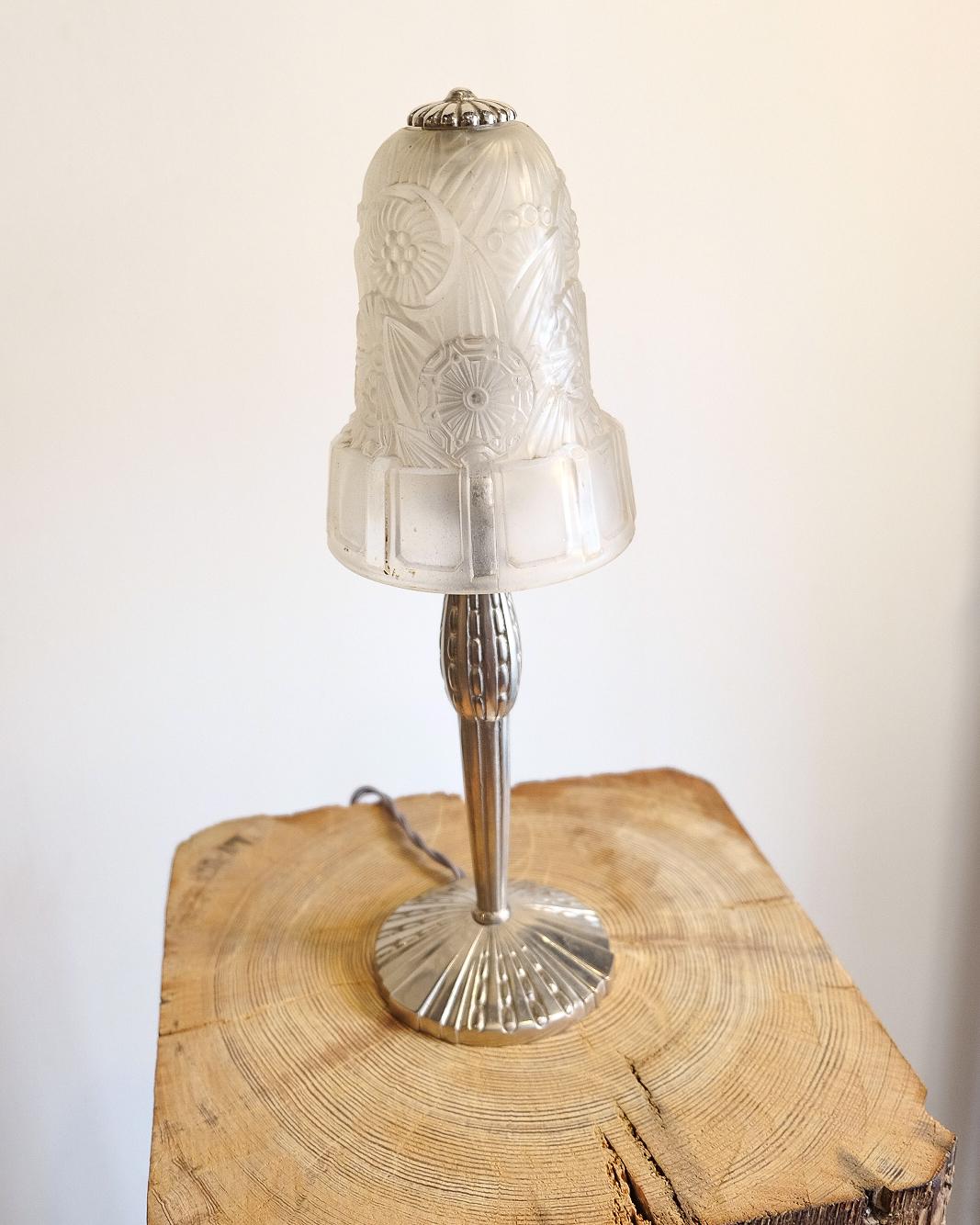Art Deco Lamp III In Good Condition For Sale In New York, US