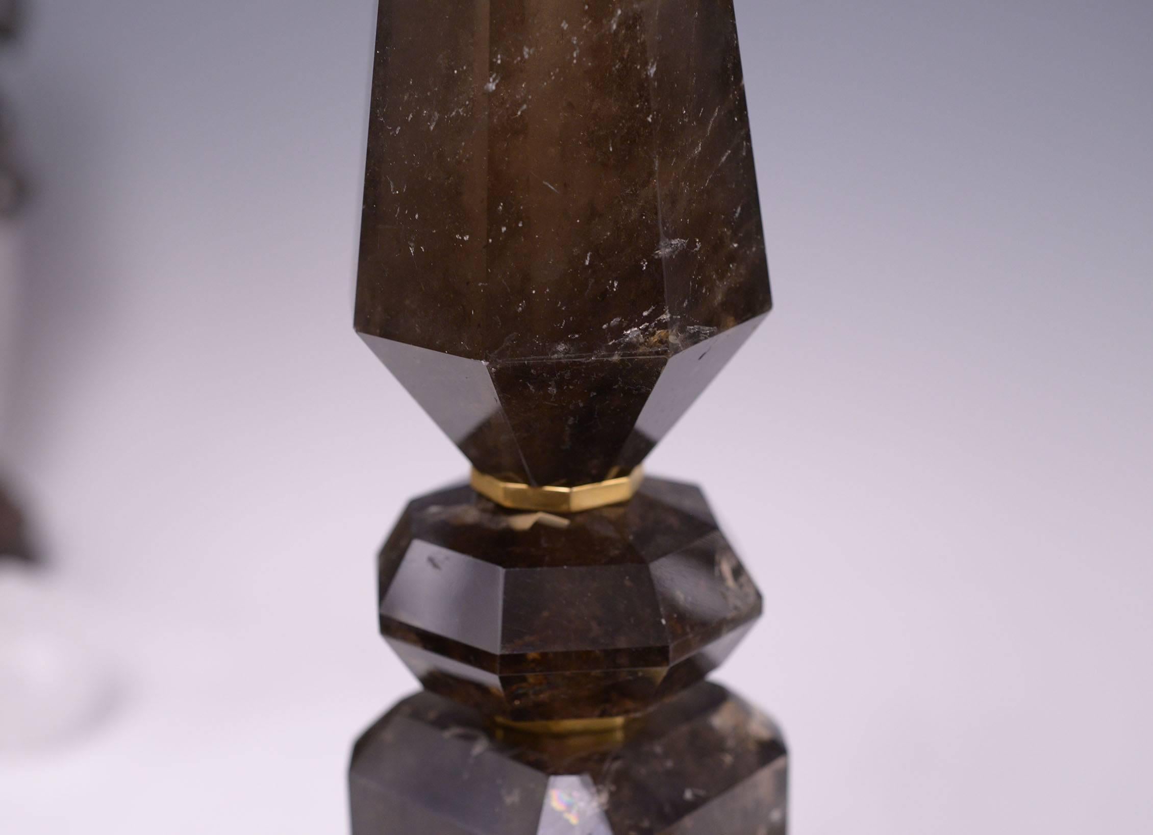 Paire de lampes modernes en quartz et cristal de roche gris fumé Excellent état - En vente à New York, NY