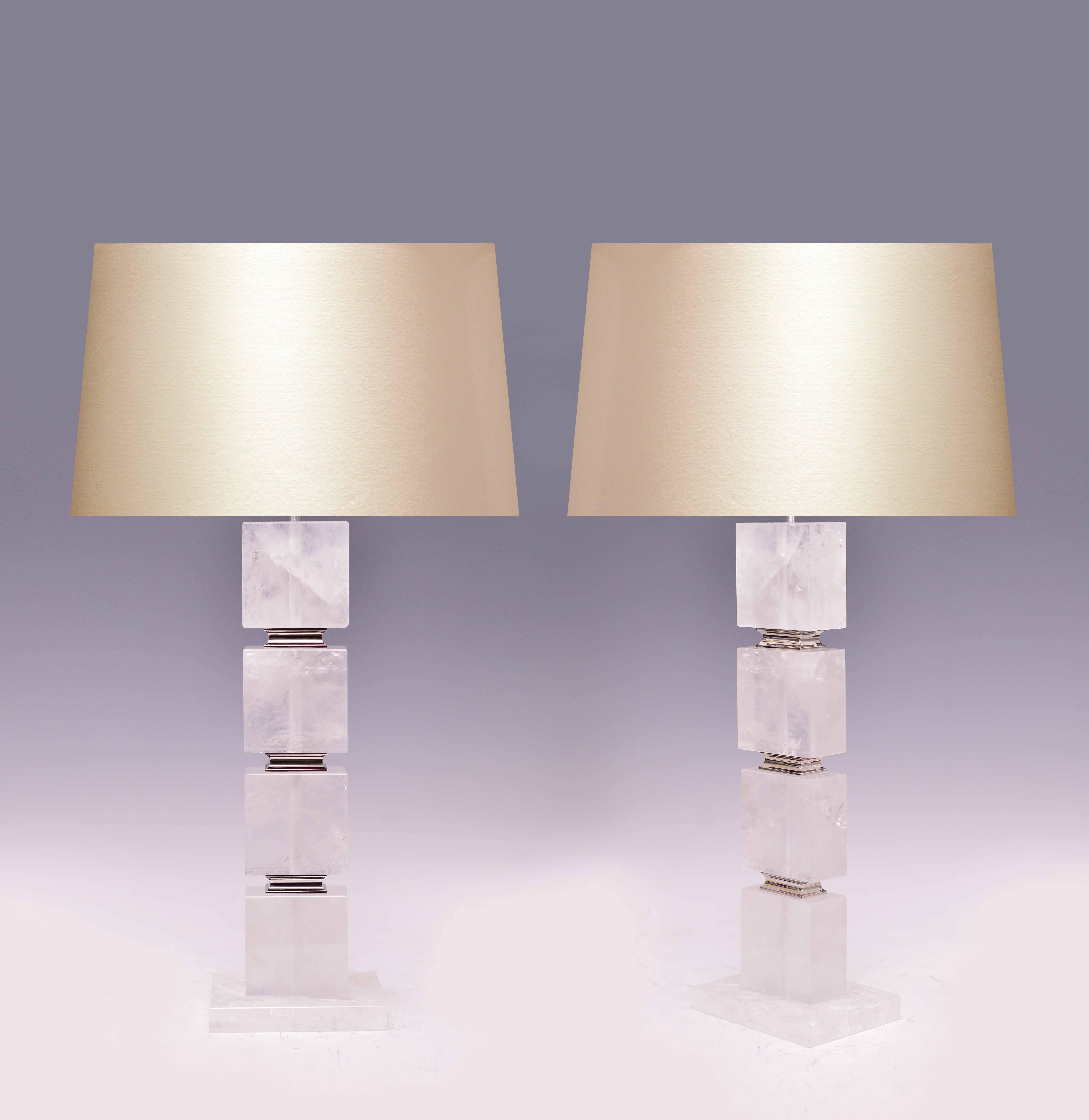 Pair of Flat Cubic Form Rock Crystal Lamps In Excellent Condition For Sale In New York, NY