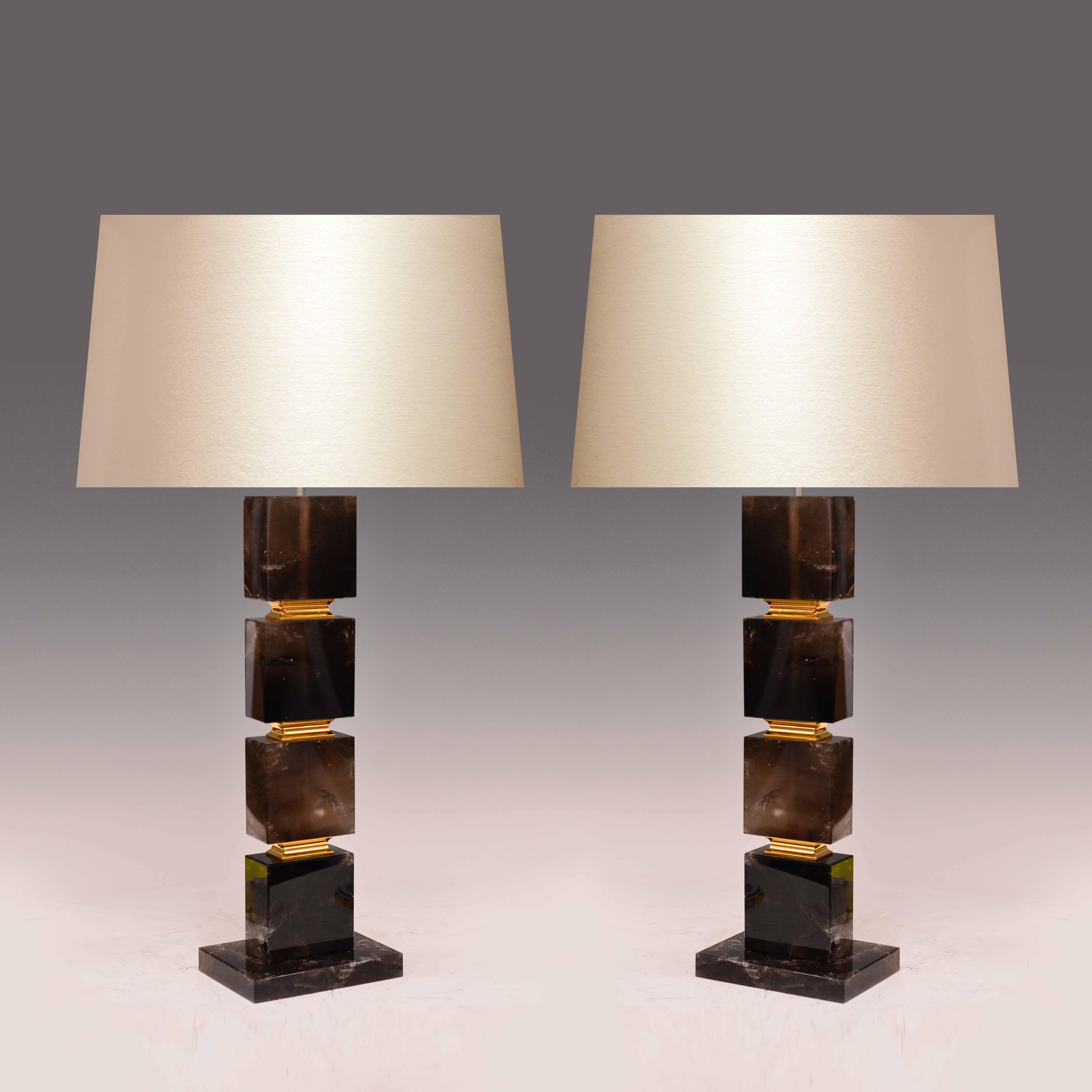 Pair of Flat Cubic Form Smoky Dark Rock Crystal Lamps In Excellent Condition For Sale In New York, NY