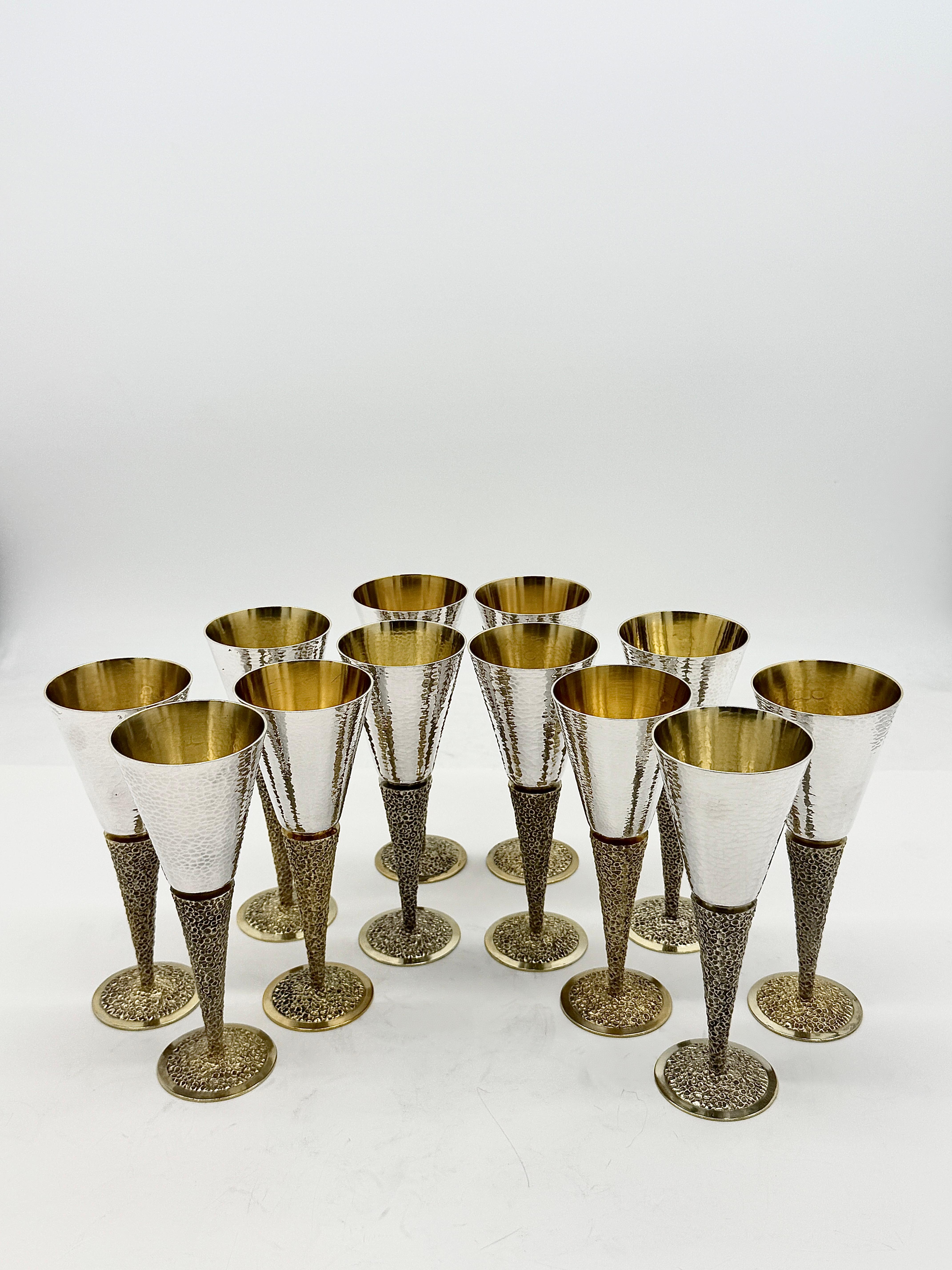 Set of  Twelve Goblets In Good Condition For Sale In London, GB