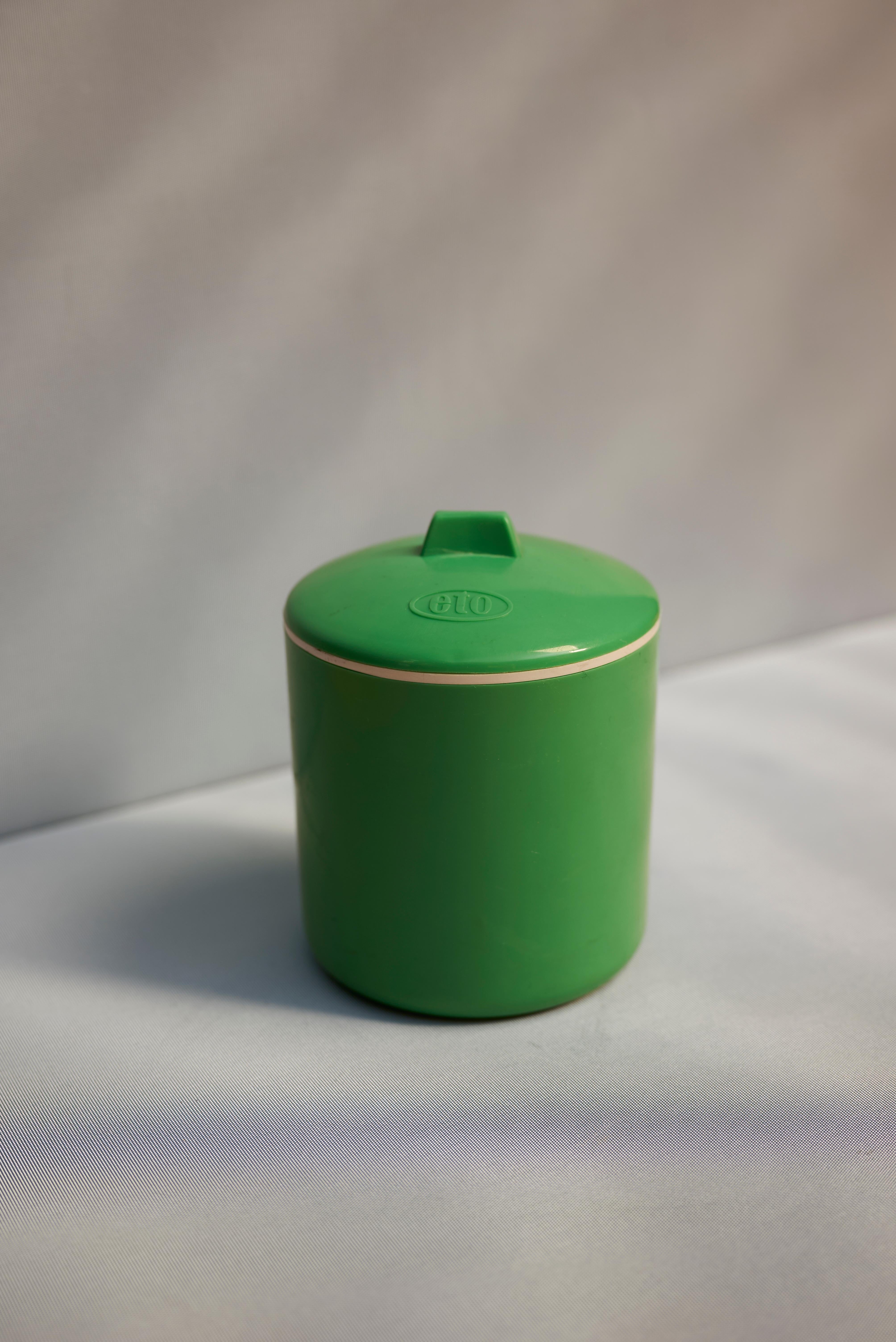 Set di 10 contenitori in plastica, Austria, anni '50 In condizioni buone in vendita a Vienna, AT