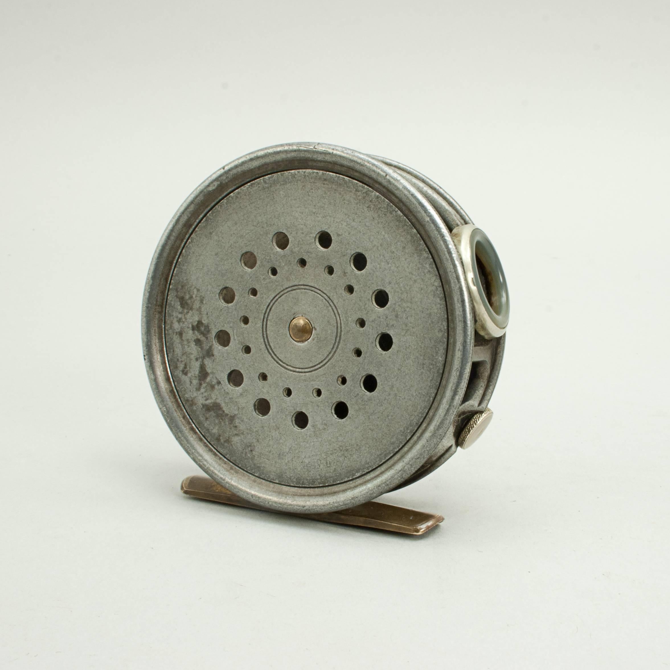 Hardy Perfect Trout Fishing Reel In Good Condition In Oxfordshire, GB