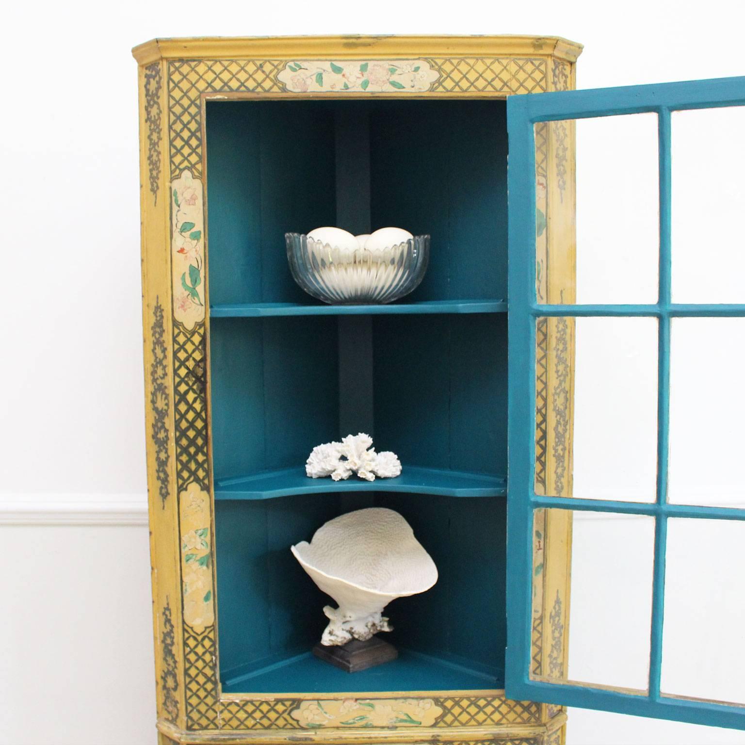 What a beautiful Chinoiserie cupboard this is. We have left it in it's country house condition as we feel it has so much character. We love the beautiful decoration on the yellow background. The interior has been recently painted in a dark teal
