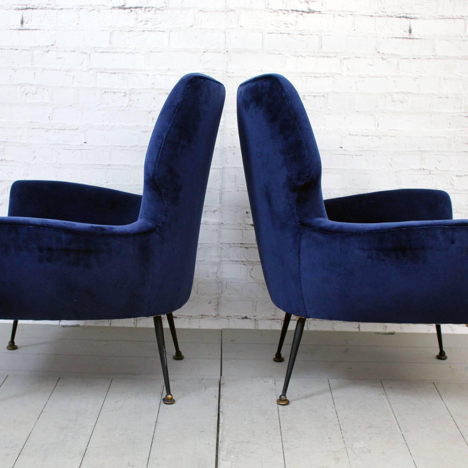 1950s Pair of Midcentury Italian Armchairs in Blue Velvet 1