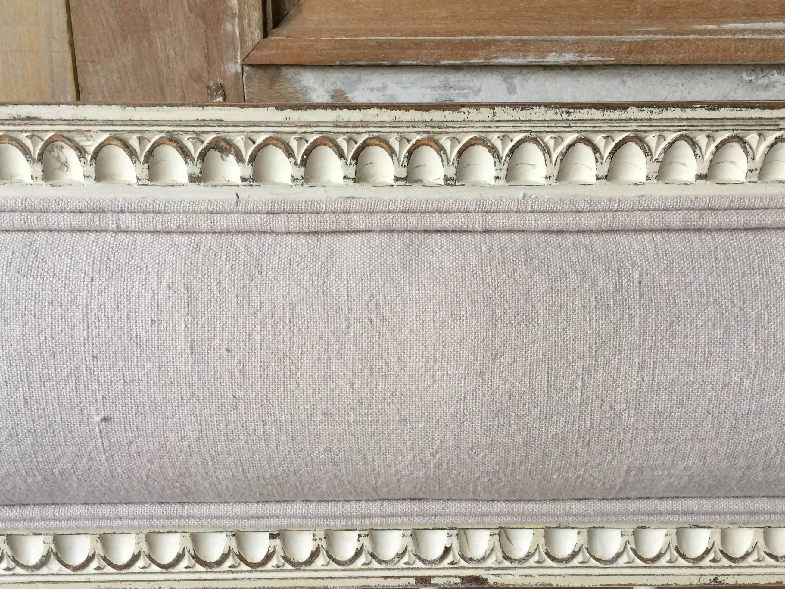 Late 19th Century Swedish Gustavian Style Sofa In Good Condition In Charleston, SC