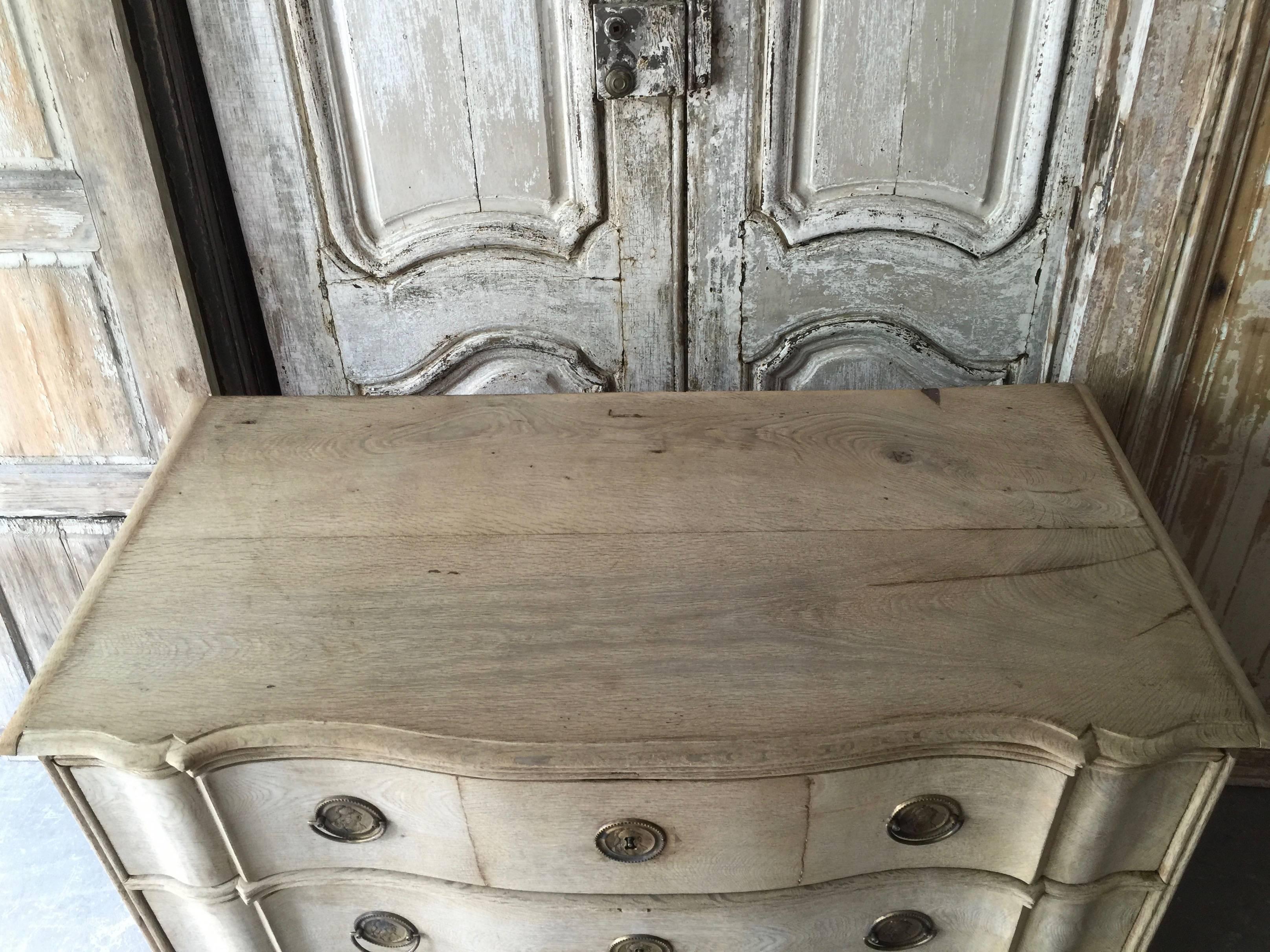dutch chest of drawers