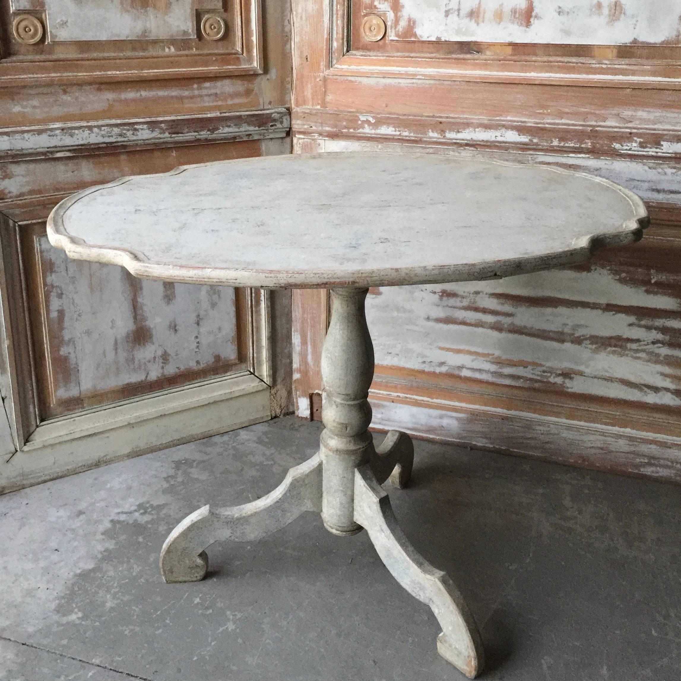 Hand-Carved 18th Century Swedish Period Rococo Pedestal Table