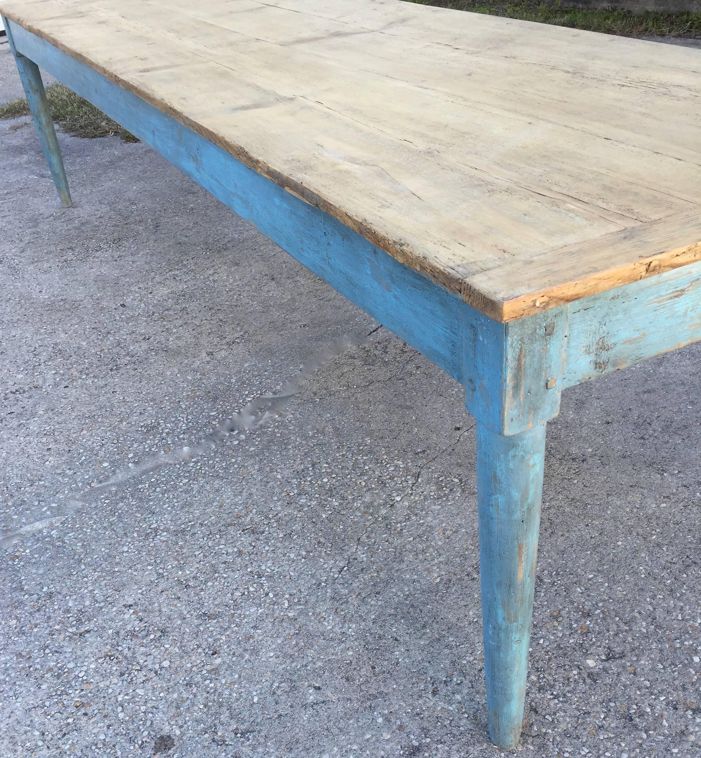 Huge French country table in brilliant color and patina base and nicely, charming patinated pine top,
France, late 19th century.

Surprising pieces and objects, authentic, decorative and rare items. Discover them all.