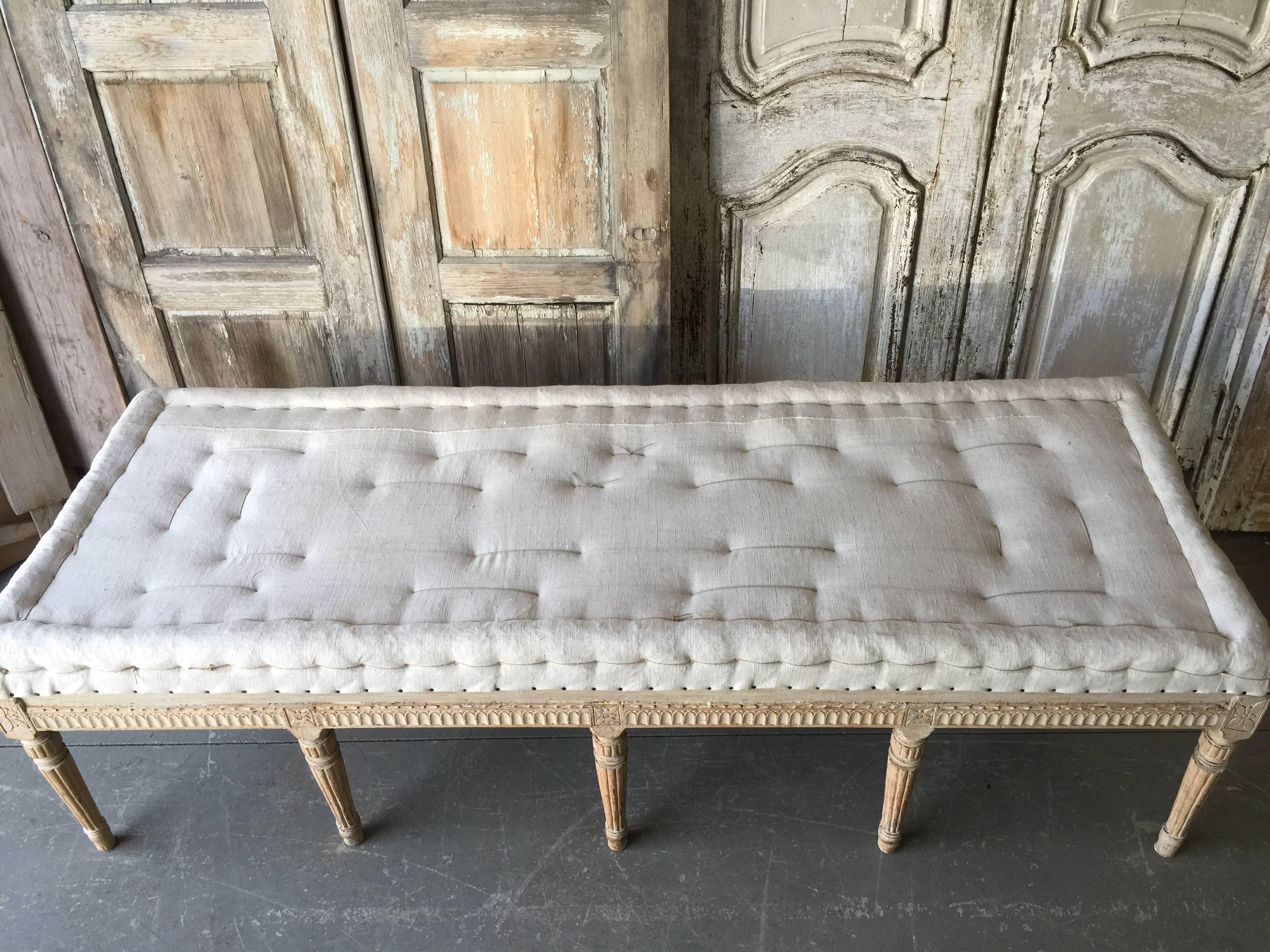 Hand-Carved Swedish Gustavian Period Bench with Antique Linen