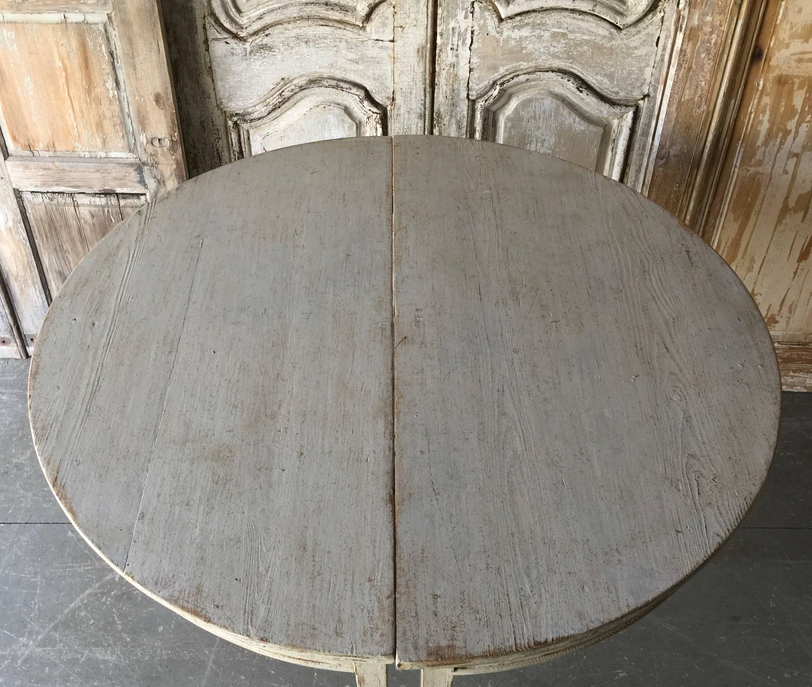 Early 19th Century Swedish Period Gustavian Extending Table 4