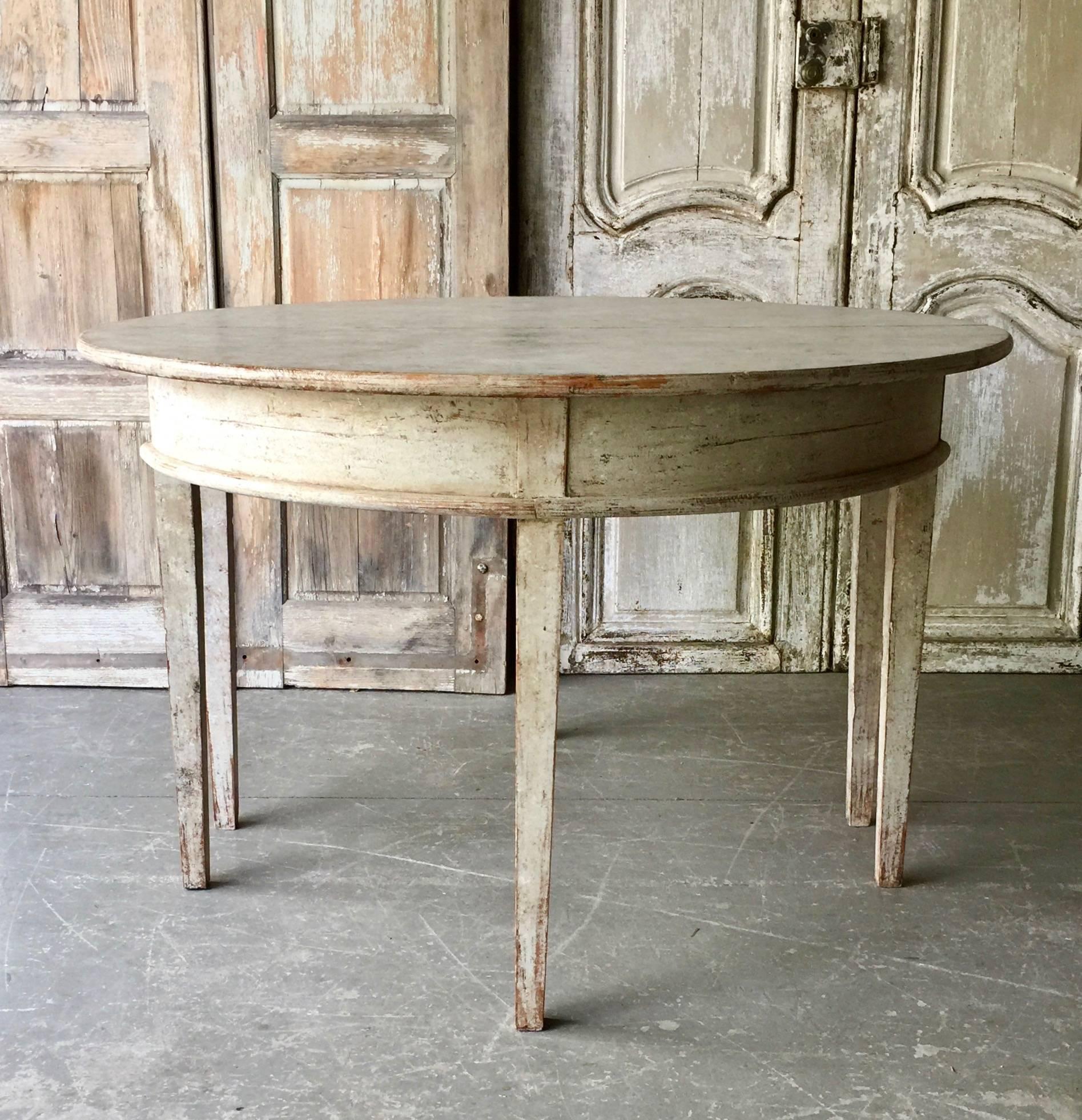 Pine Early 19th Century Swedish Period Gustavian Extending Table