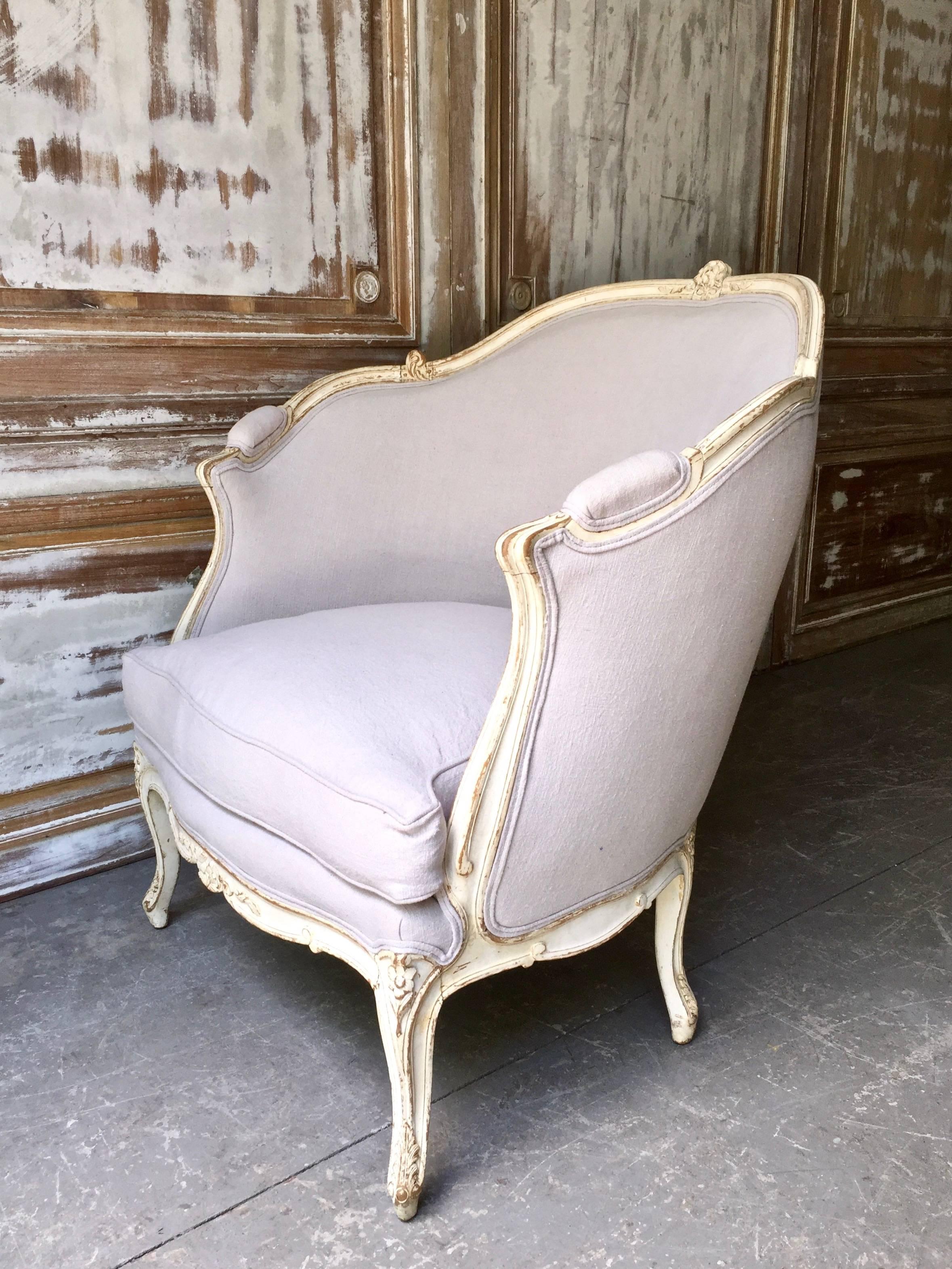 19th Century Louis XV Style Painted French Marquise In Good Condition In Charleston, SC