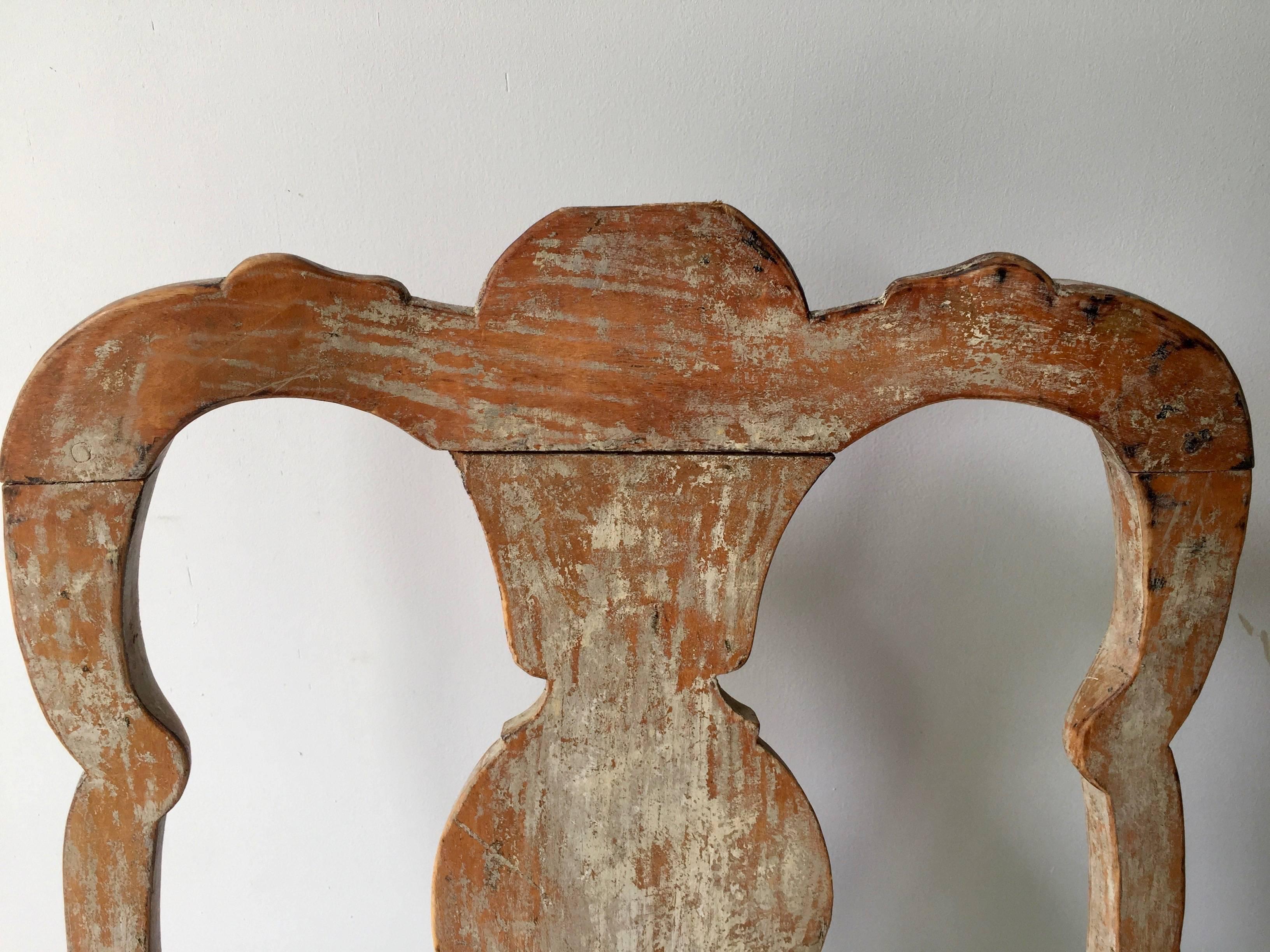 Set of Four 18th Century Rococo Period Swedish Chairs In Good Condition In Charleston, SC