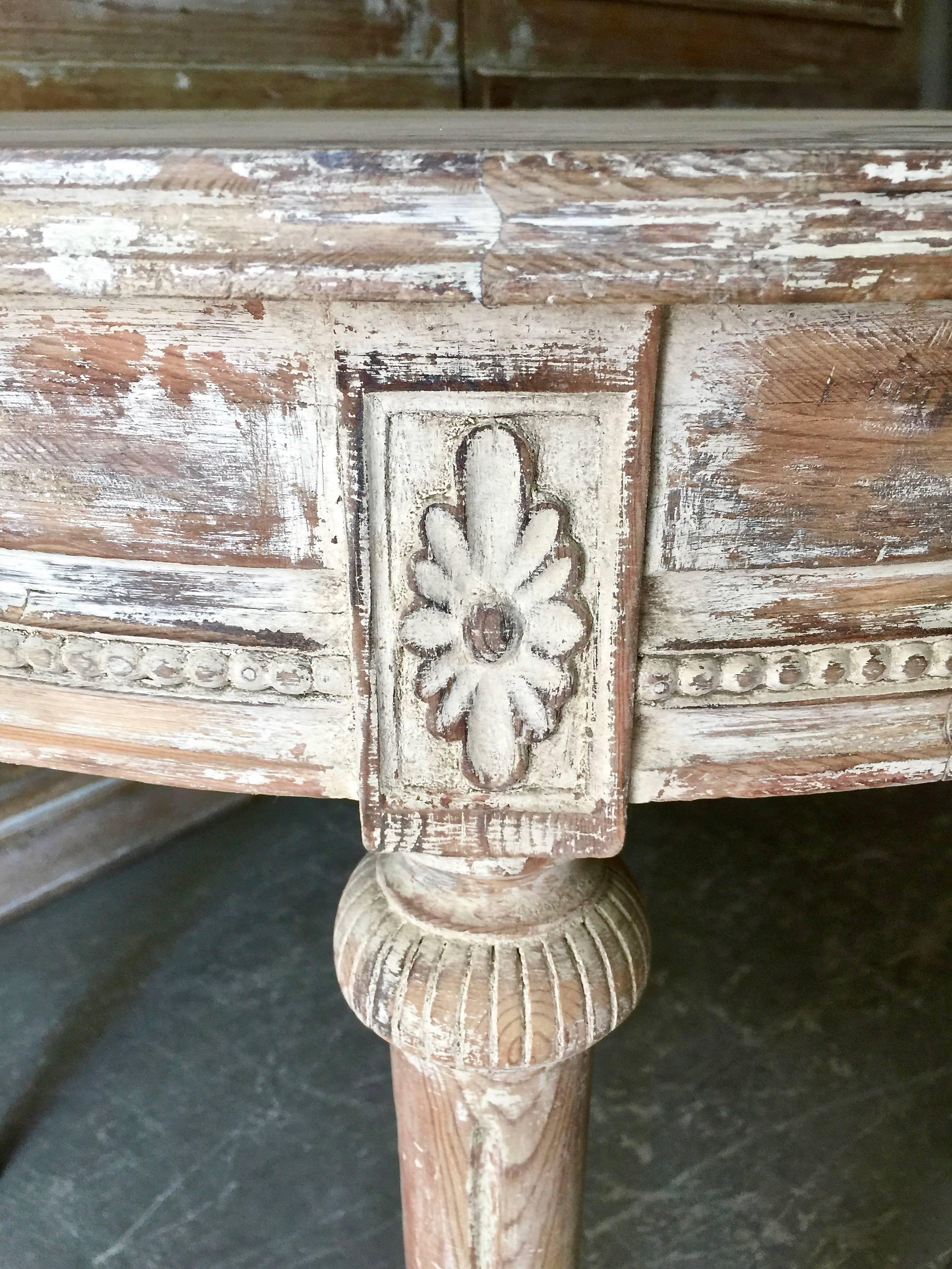 Hand-Carved 19th Century Swedish Gustavian Style Round Table