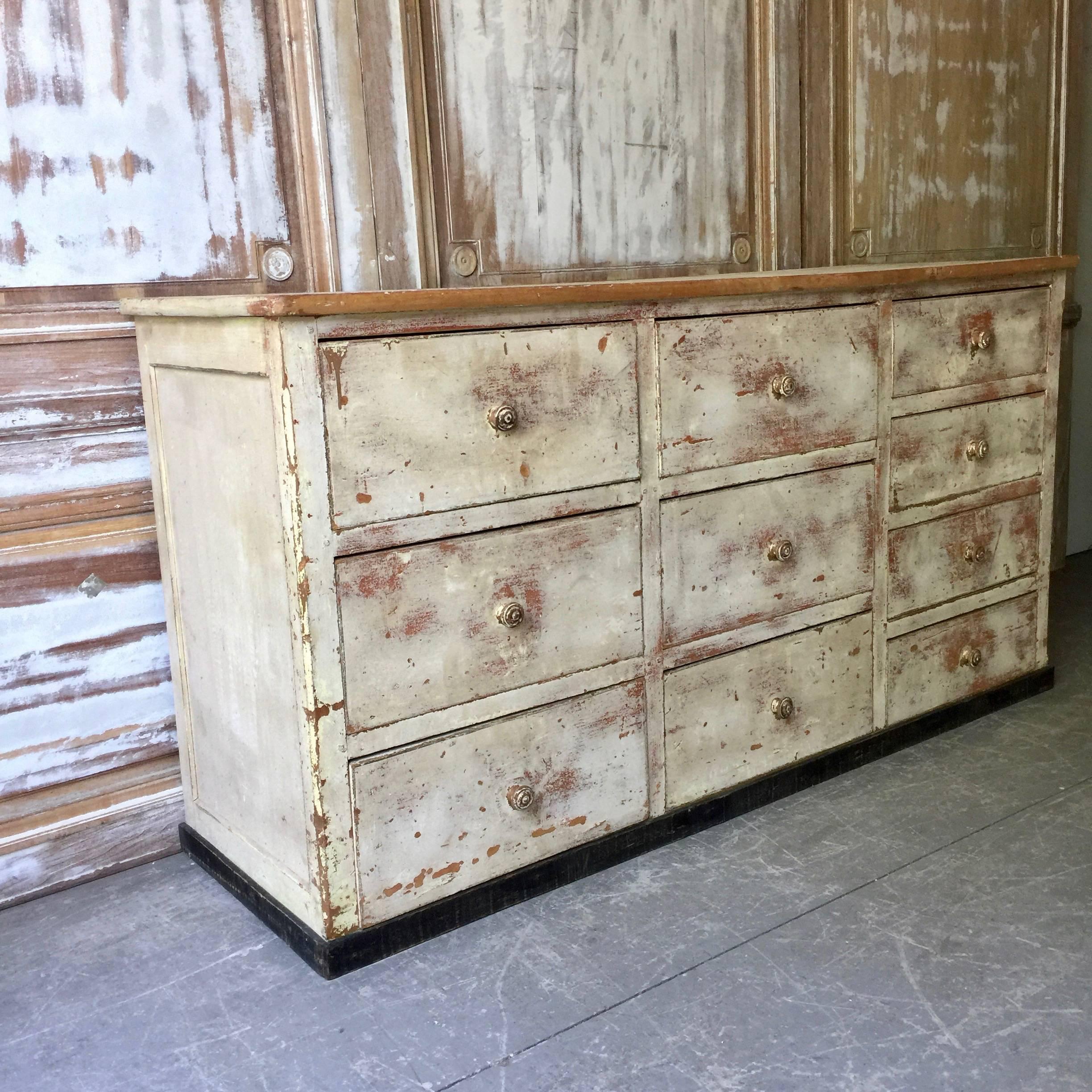 A large 19th century sales counter/commode with ten drawers in superb old patina, France, circa 1860-1880.
Surprising pieces and objects, authentic, decorative and rare items. Discover them all.