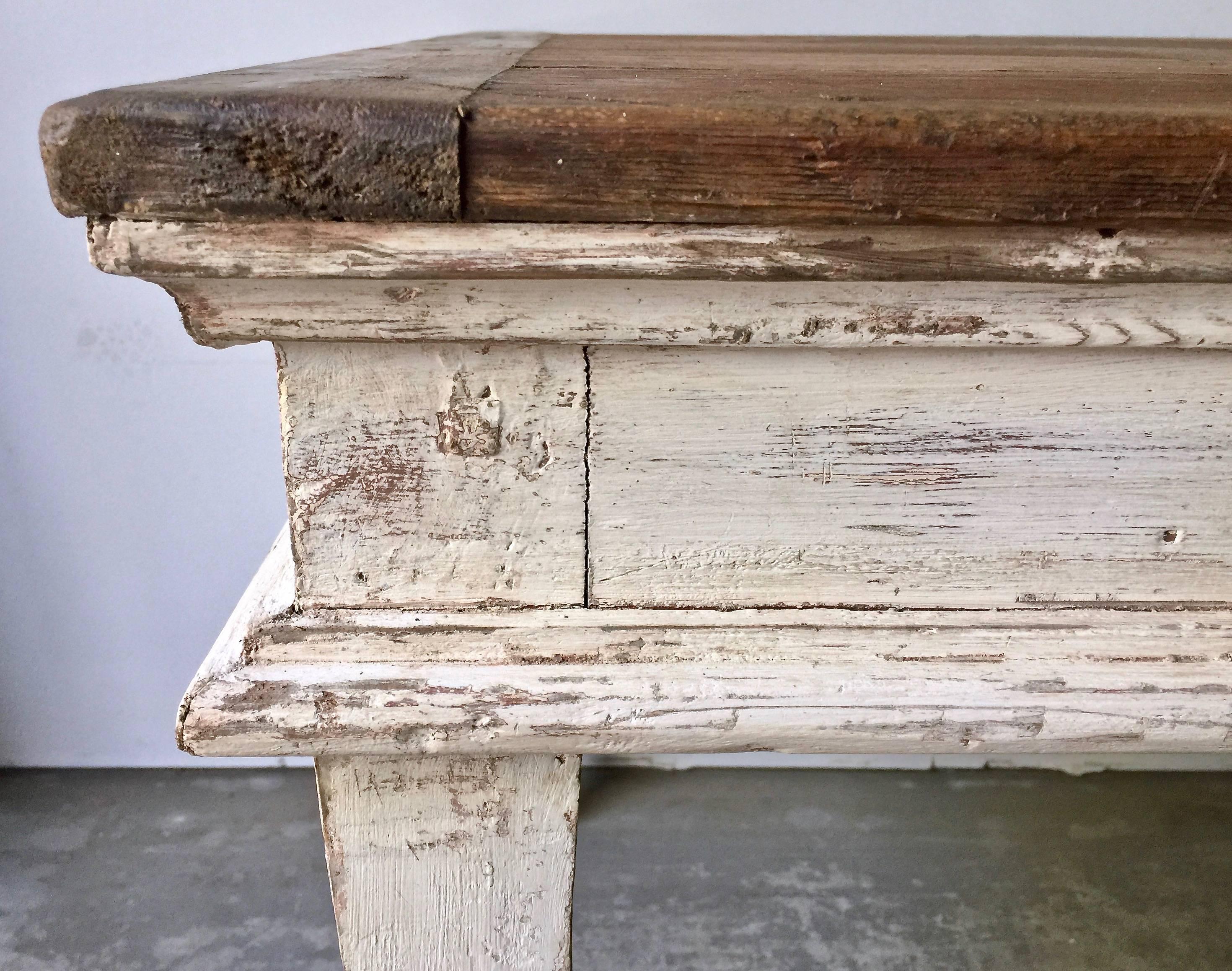 19th Century Country French Table In Good Condition In Charleston, SC