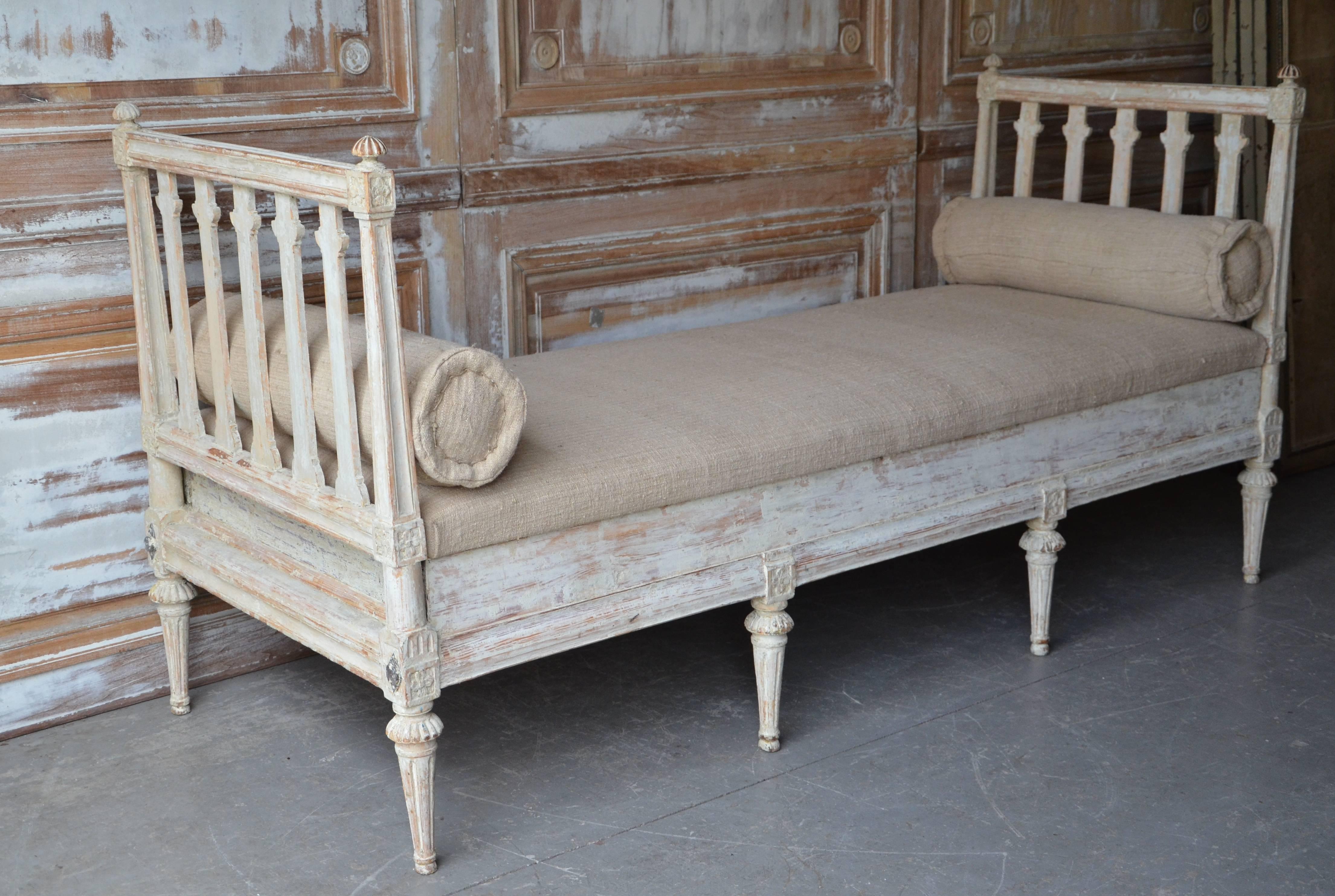 Hand-Carved 18th Century Period Swedish Gustavian Daybed 