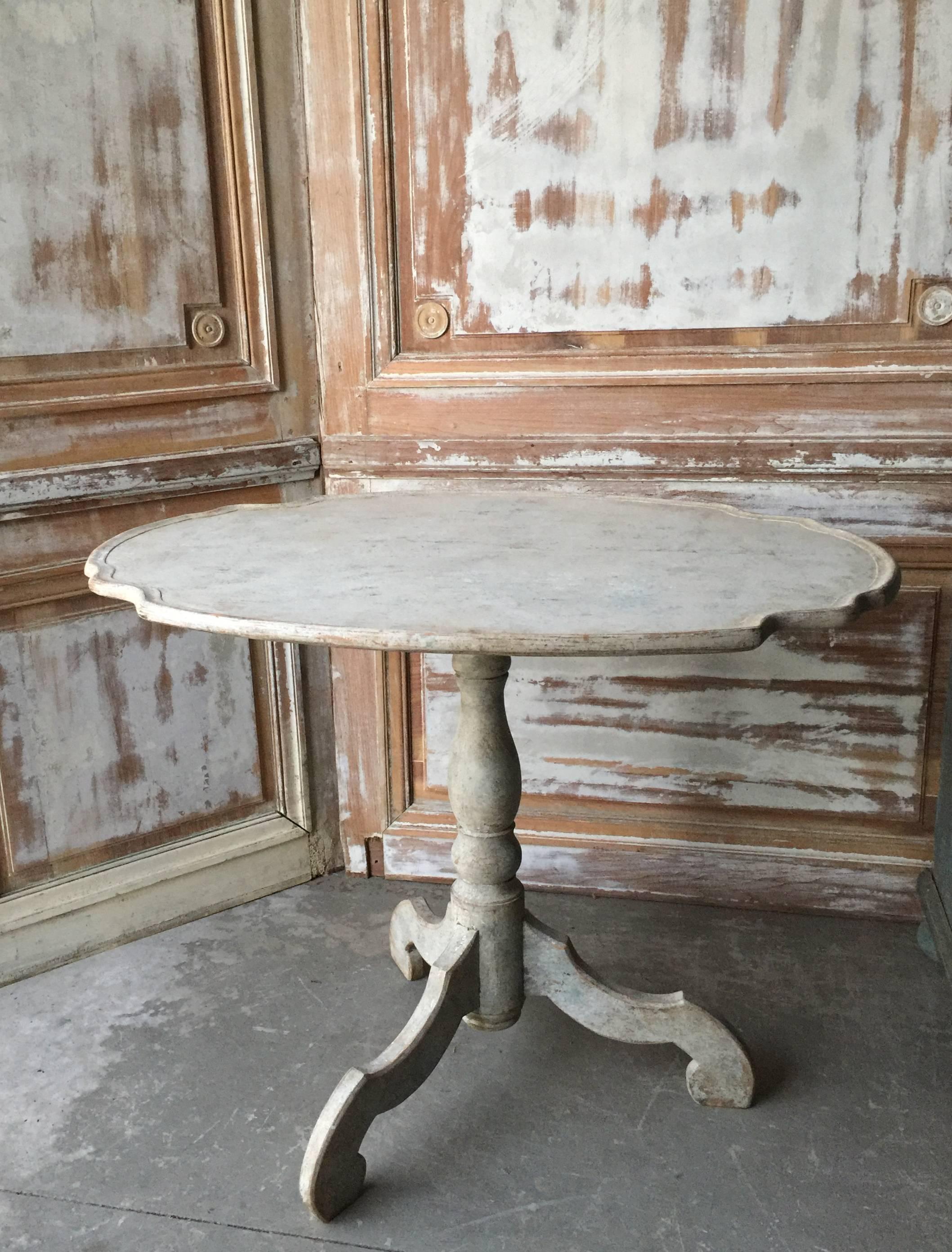 Hand-Carved 18th Century Swedish Period Rococo Pedestal Table
