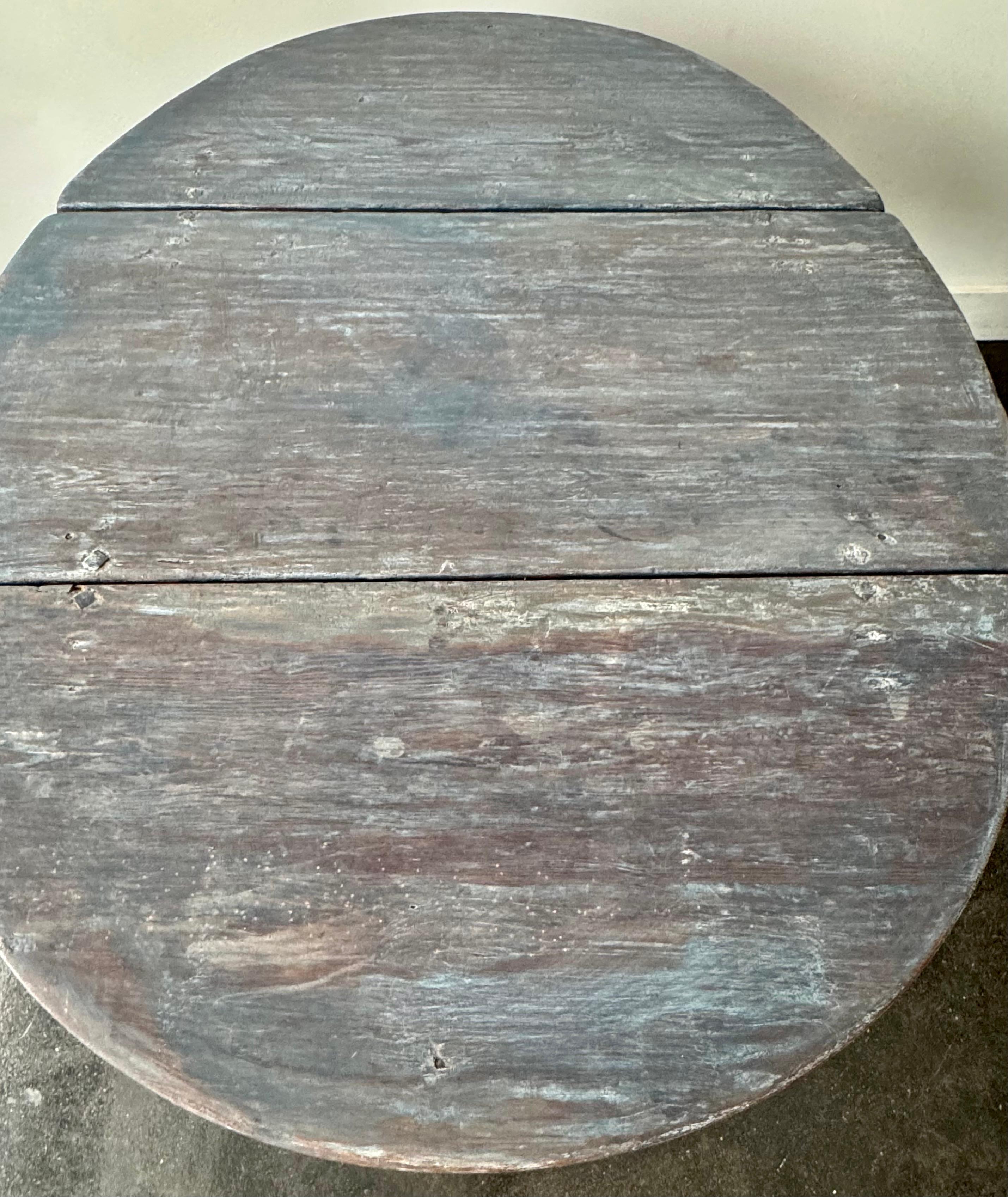 18th Century Swedish Baroque Drop Leaf Table For Sale 10