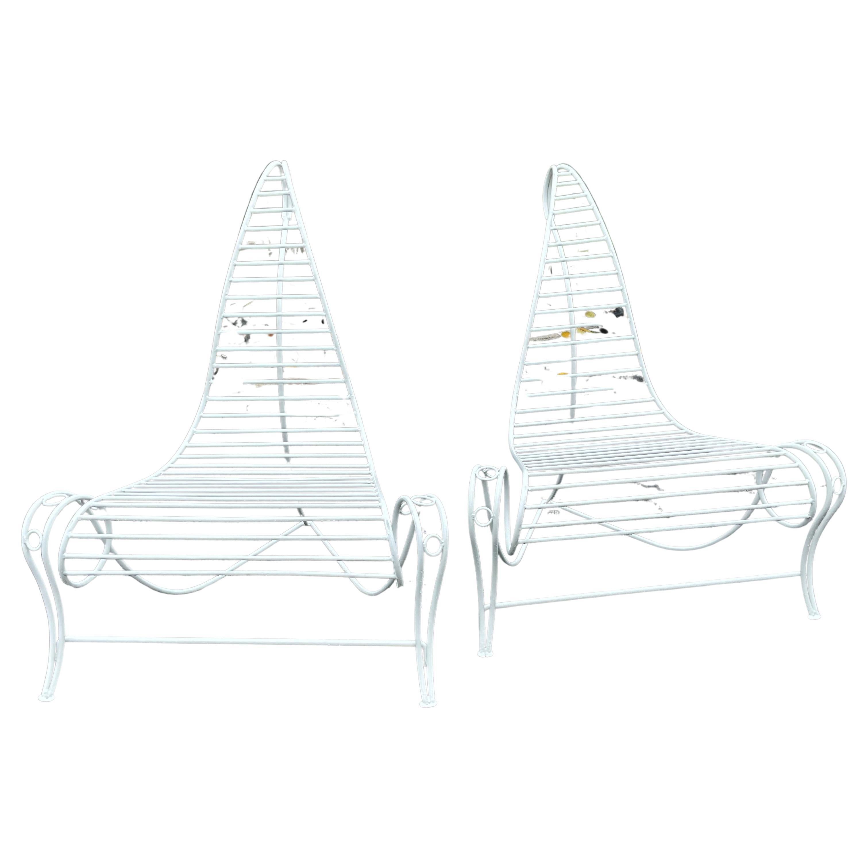 Coppia di sedie scultoree in ferro battuto nello stile di André Dubrueil, Professio in vendita