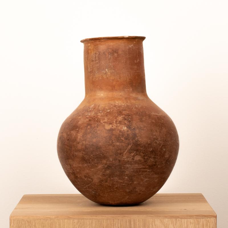 Persiano Grande vaso di terracotta Amlash del 1° millennio a.C. in vendita