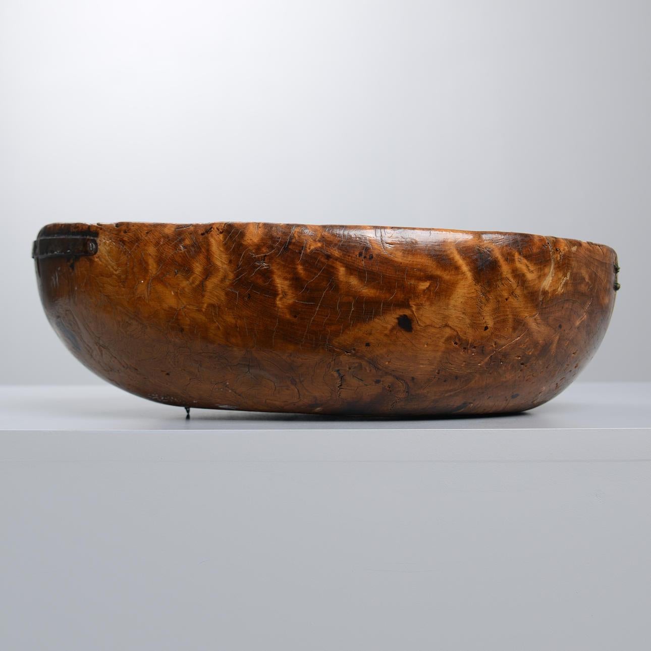 Folk Art 19th Century Swedish Primitive Allmoge Burl Bowl For Sale