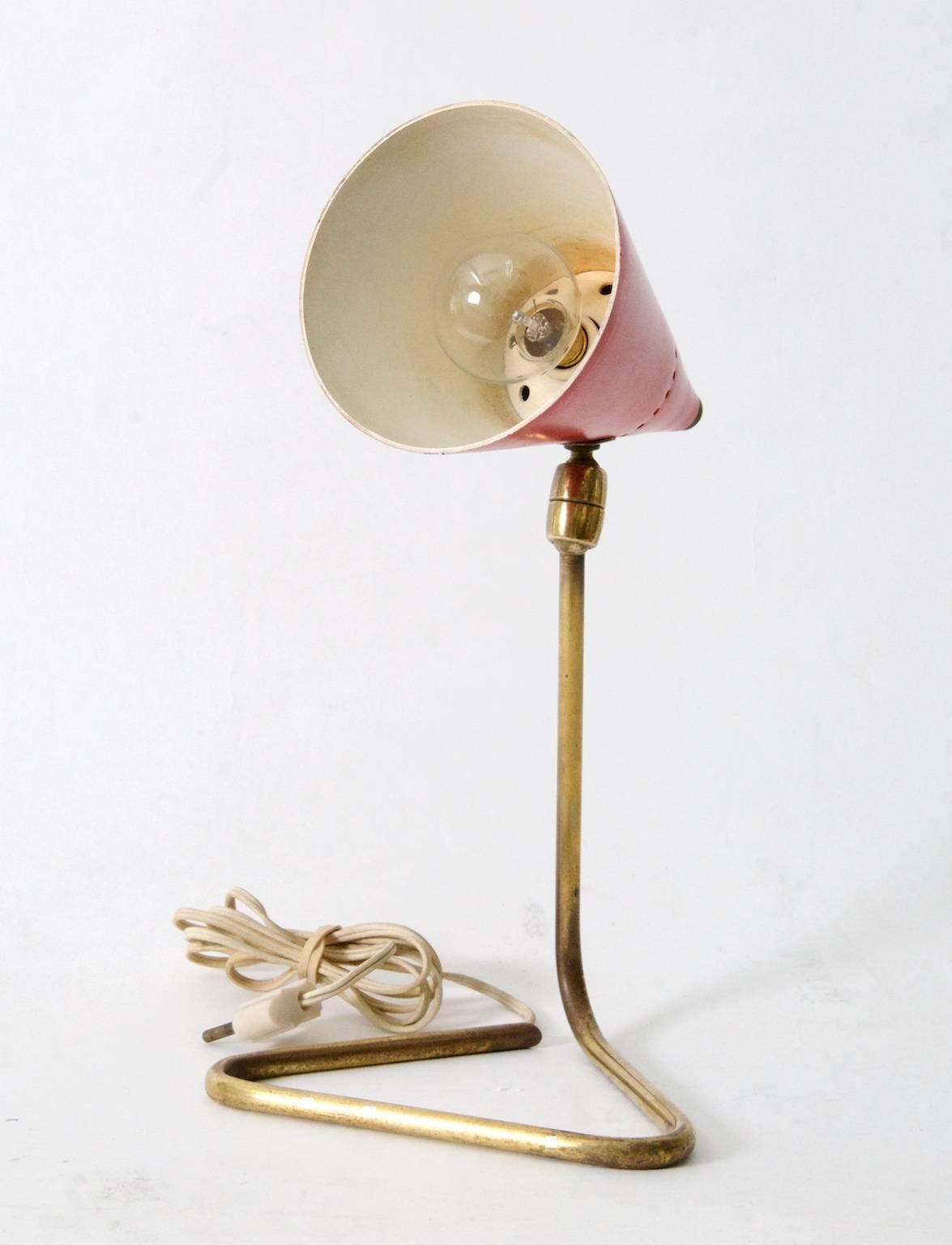 Mid-Century Italian Articulated Table Lamp Attributed to Stilnovo 1