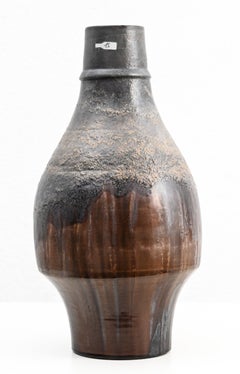 Bouteille en céramique à émail volcanique, de couleur grise et anthracite, réalisée par Marcello Fantoni (1915-2011)
