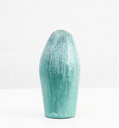 Vase en céramique asymétrique à la glaçure turquoise, signé Marcello Fantoni (1915-2011)