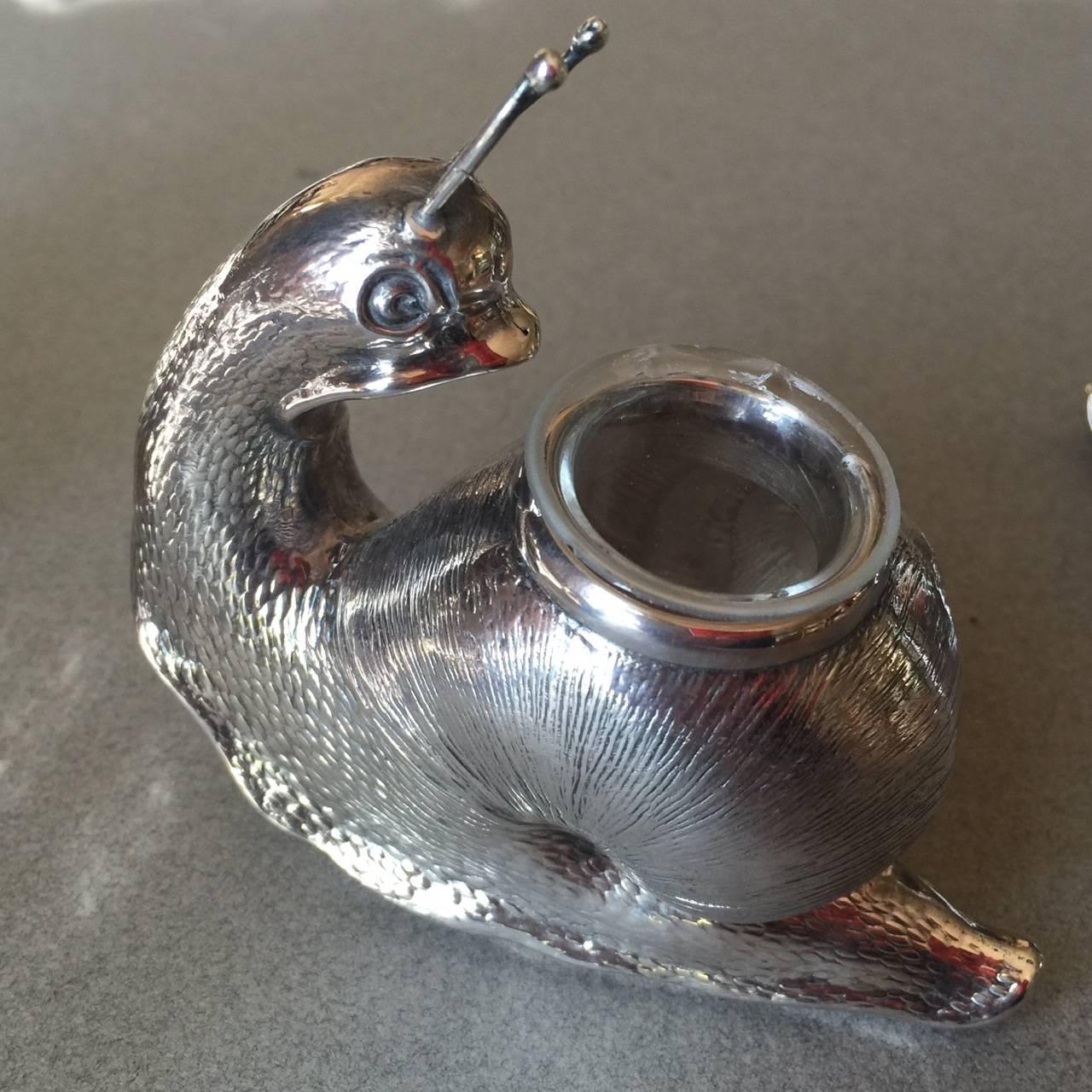 Camusso Set of Four Sterling Silver Snail Salt Cellars, Peru In Good Condition For Sale In San Francisco, CA