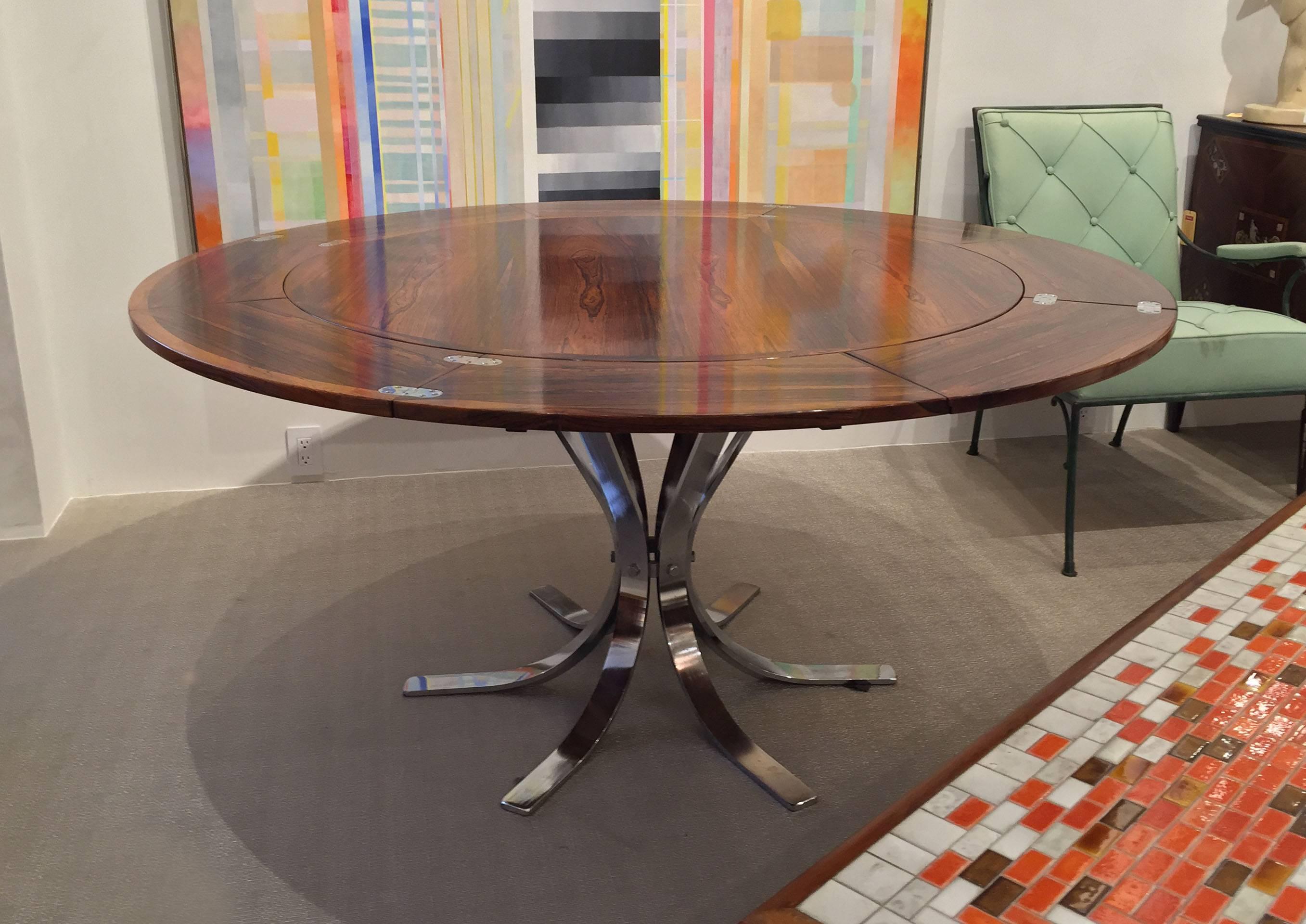 Dänischer Mid-Century Modern-Sockel aus Rosenholz und Chrom „Lotus Design“ 'Dyrlund' (Moderne der Mitte des Jahrhunderts) im Angebot