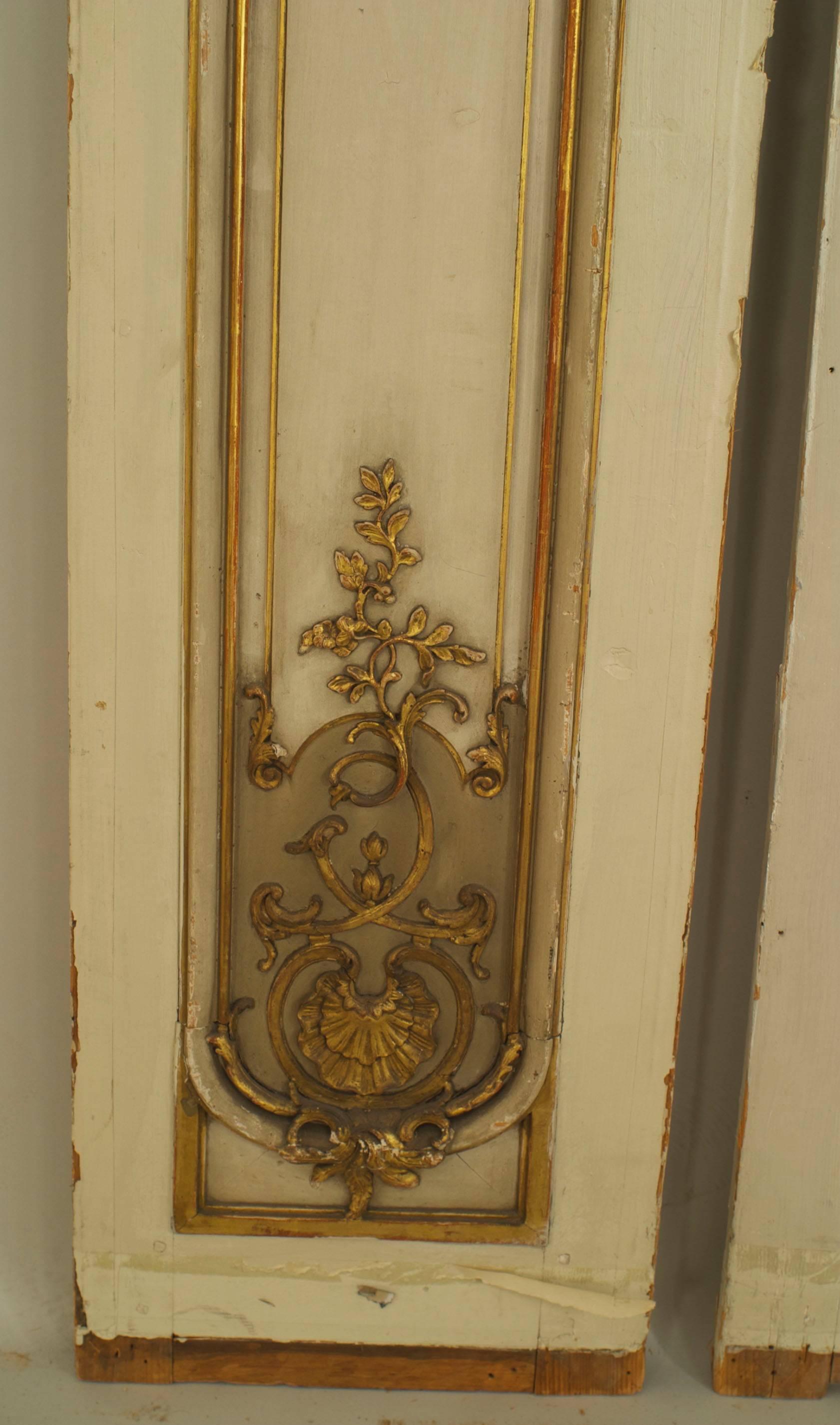 6 French Louis XV Style Gold and White Panels In Good Condition For Sale In New York, NY