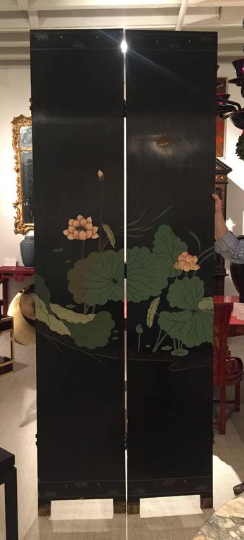 Late 19th Early 20th Century Lacquered 12-Panel Screen For Sale 3