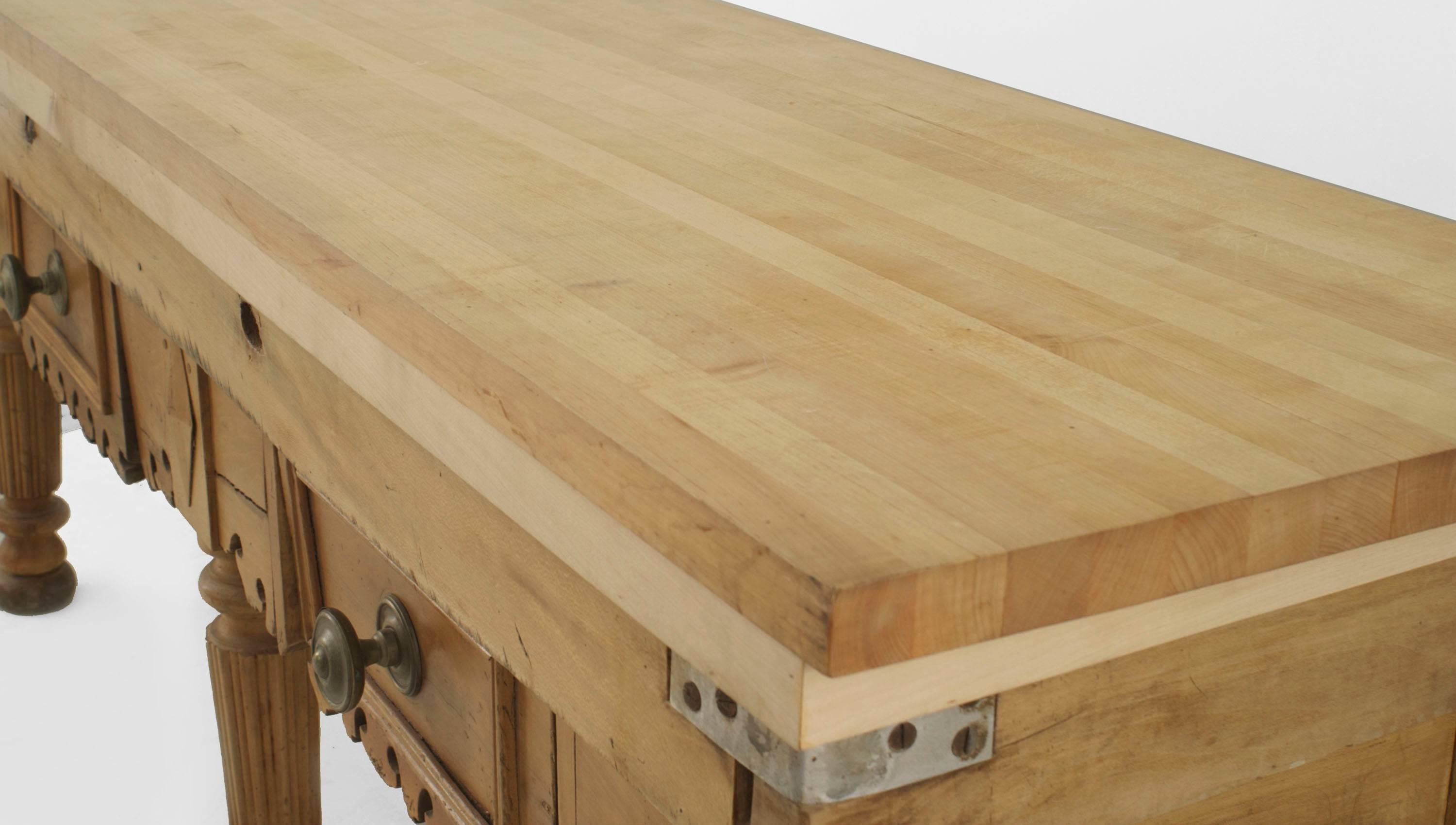 English Country Pine Rectangular Butcher Block In Good Condition In New York, NY