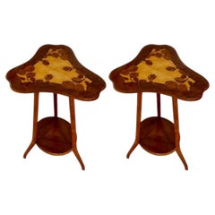 Paire de tables d'appoint / tables de boudoir Art nouveau de Louis Majorelle, en marqueterie, disponible