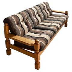 Dänisches Sofa im Modern-Stil aus Kiefernholz mit gestreiftem, noppigem Wollstoff, 1970er Jahre, Guillerme Cham