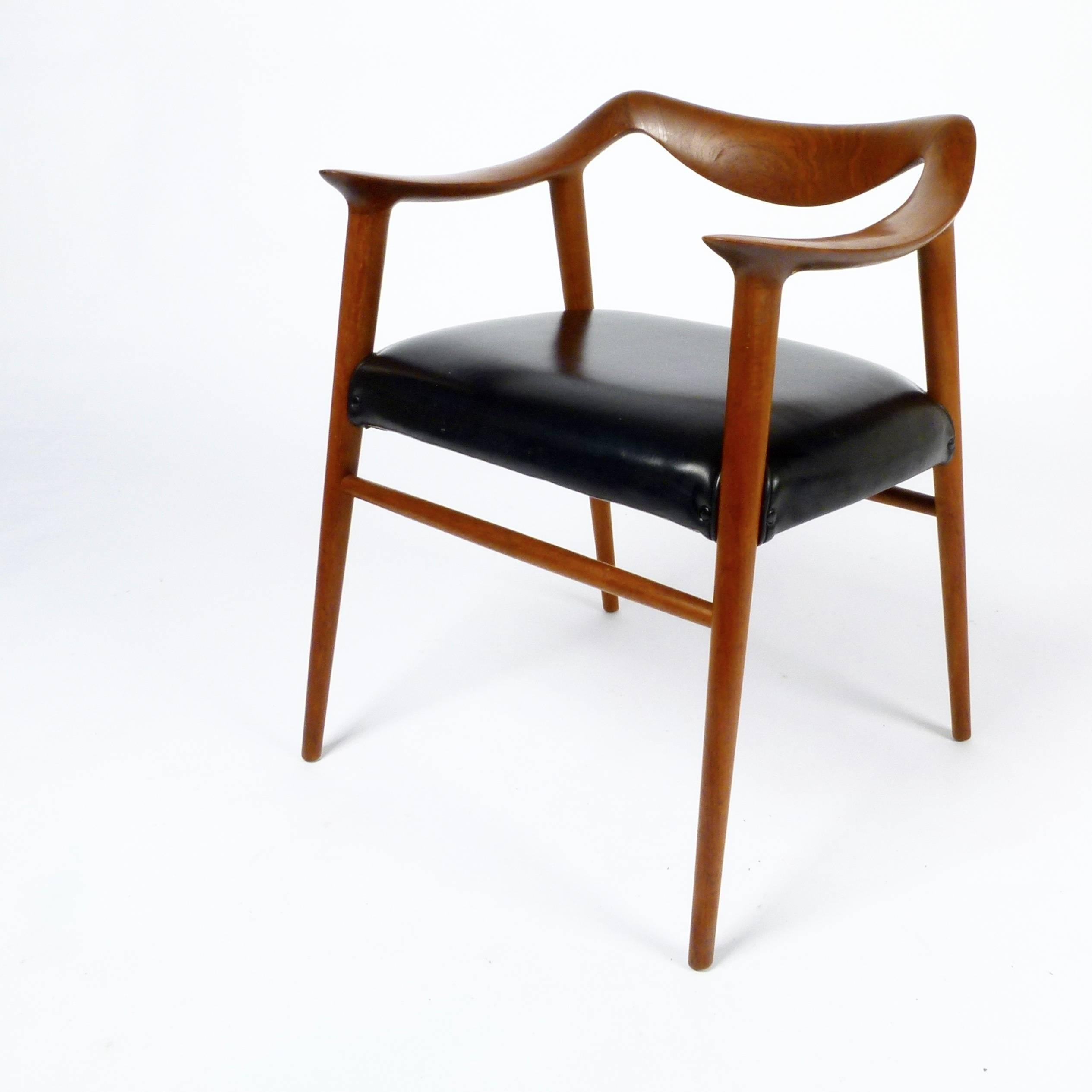 Scandinavian Modern Pair of Relling & Rastad Bambi Chairs