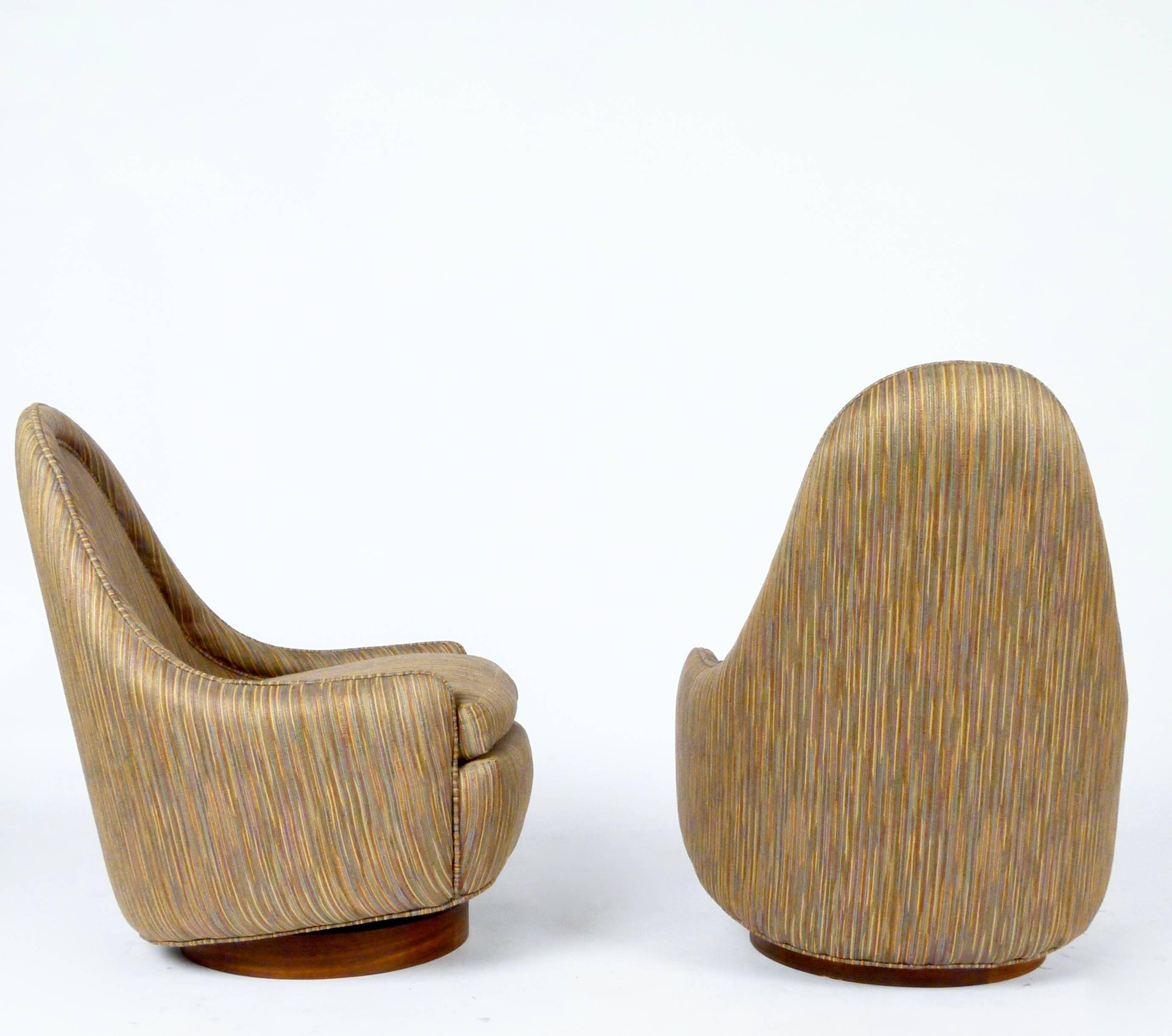 Late 20th Century Pair of Milo Baughman Swivel Chairs
