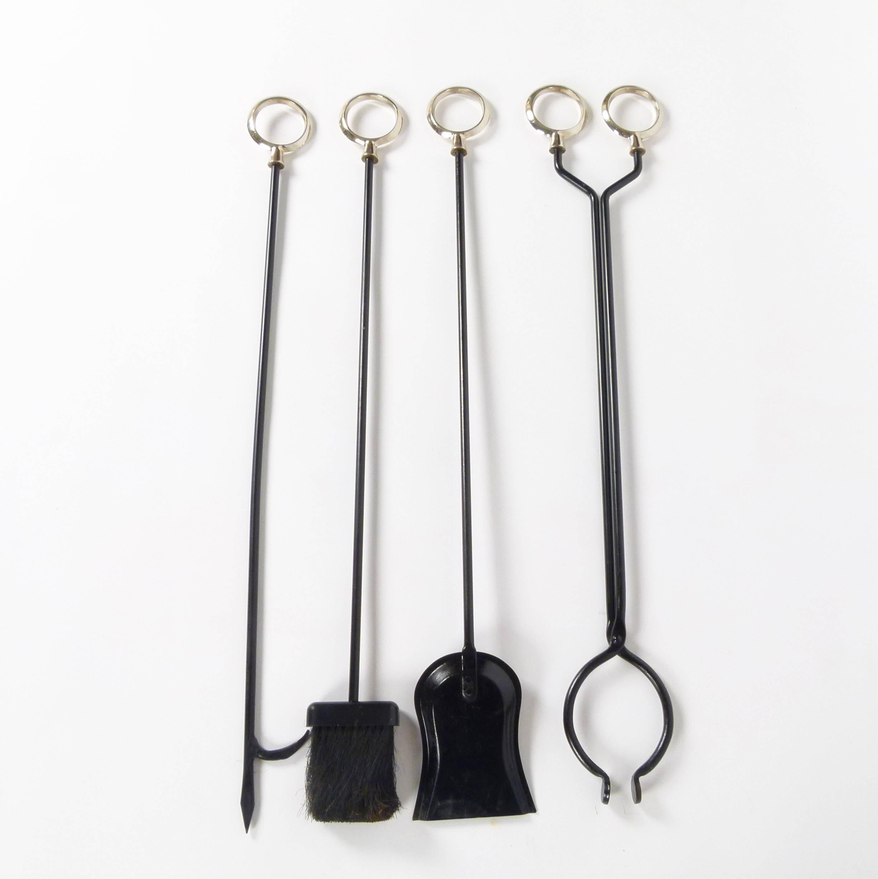 1960s Extended Handle Modernist Fire Tool Set In Excellent Condition For Sale In Atlanta, GA