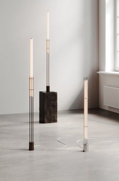 Modern Dark Bronze Brass Floor Lamp by Naama Hofman, Sculptural Design 60.2 In