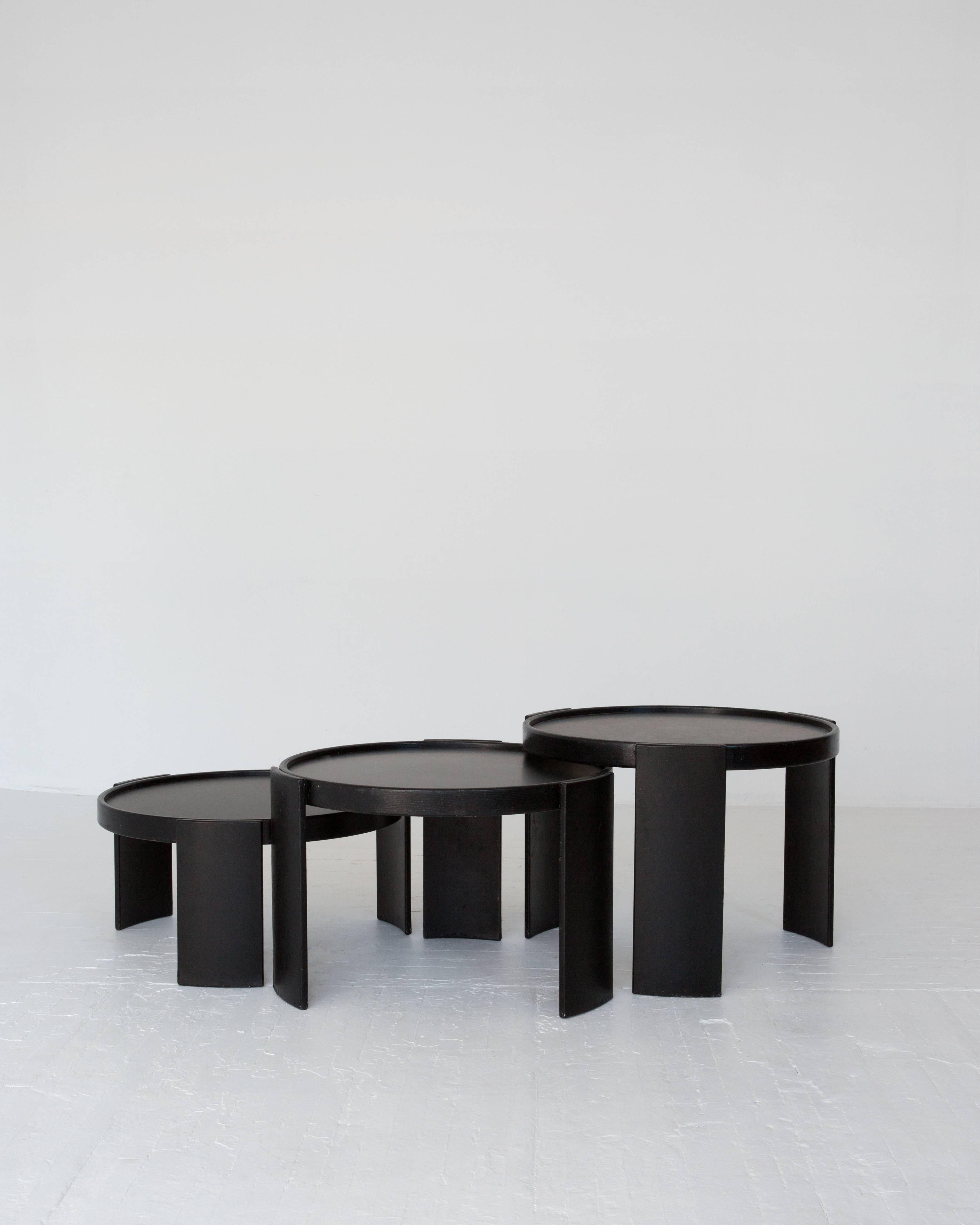 Mid-Century Modern Reversible Gianfranco Frattini Nesting Tables, Set of Three