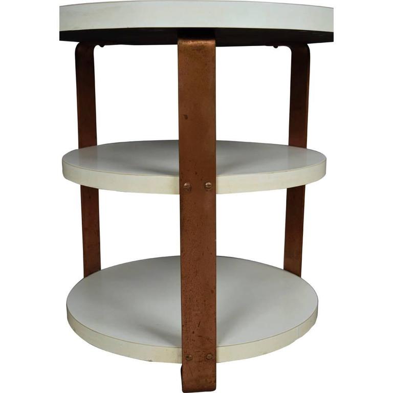 Mid-Century Modern End Table For Sale at 1stdibs