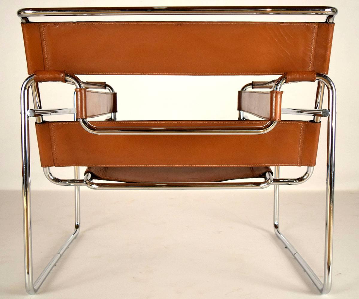 Pair of Chrome and Leather Wassily Chairs Design by Marcel Breuer 2