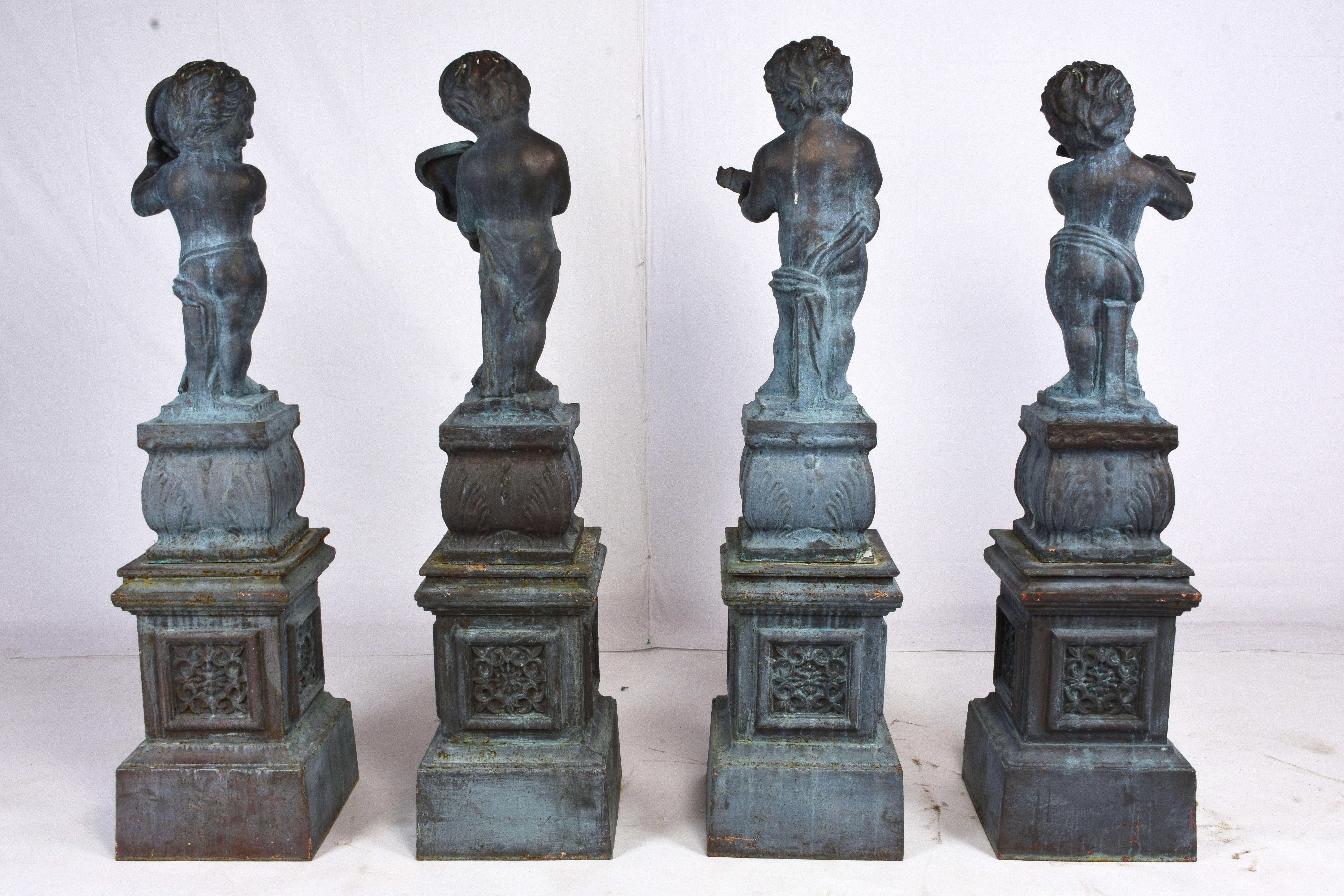 Set of Four Neoclassical-Style Cast Iron Garden Statues In Excellent Condition In Los Angeles, CA