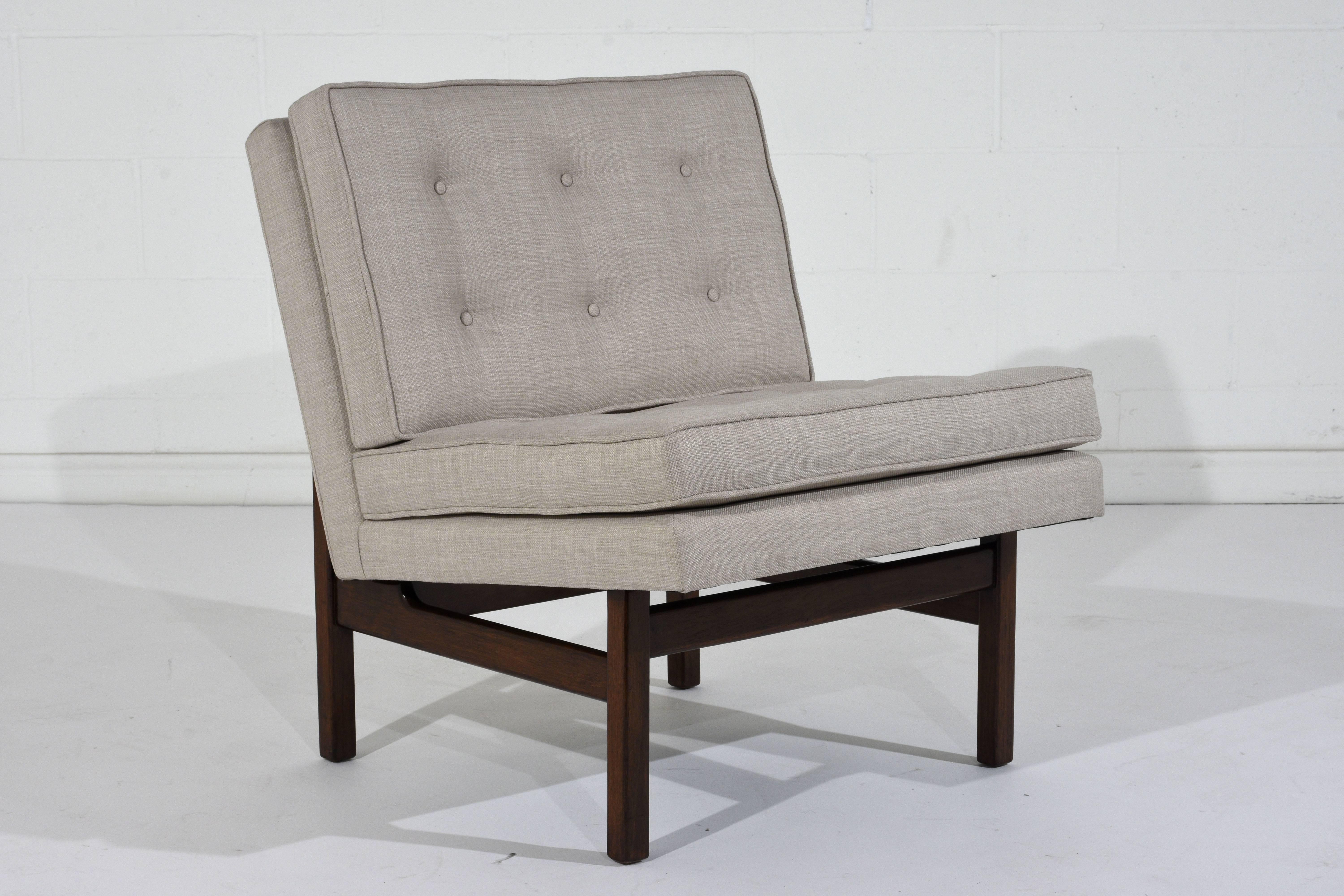 North American Pair of Mid-Century Modern Slipper Lounge Chairs