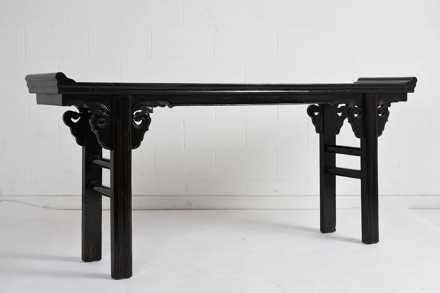 Vintage Chinese Ebonized Altar Table In Excellent Condition In Los Angeles, CA