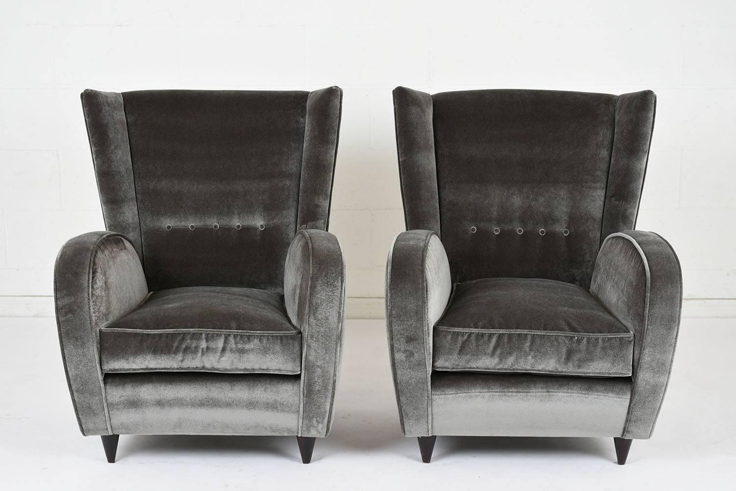 Mid-Century Modern Pair of Paolo Buffa Lounge Chairs