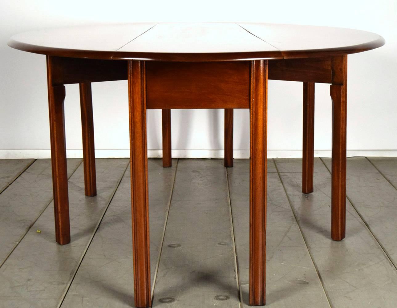 George III-Style Wake or Hunt Dining Table In Excellent Condition In Los Angeles, CA